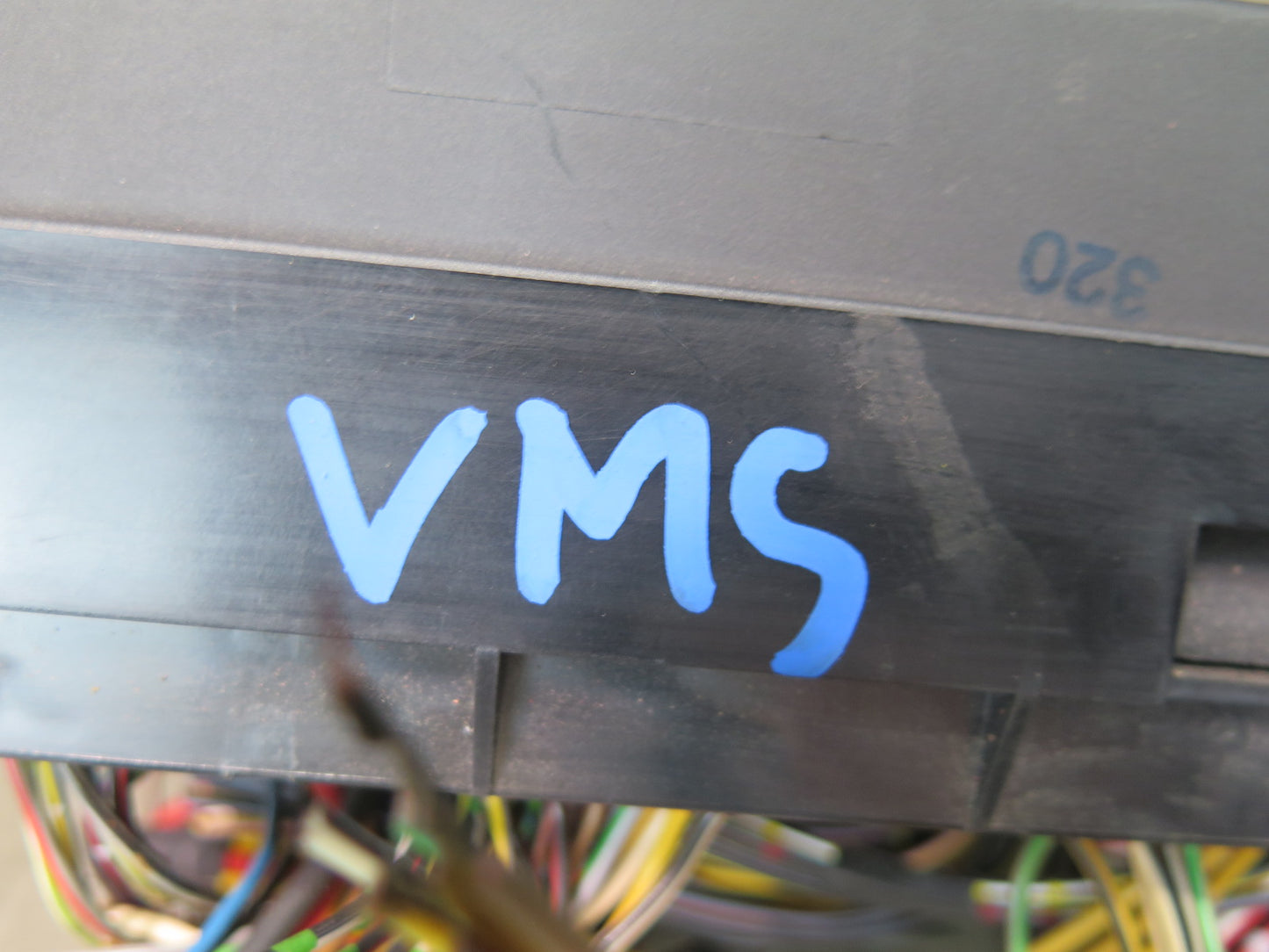 86-91 Mercedes W126 C126 560SEL Fuse Relay Box Module OEM