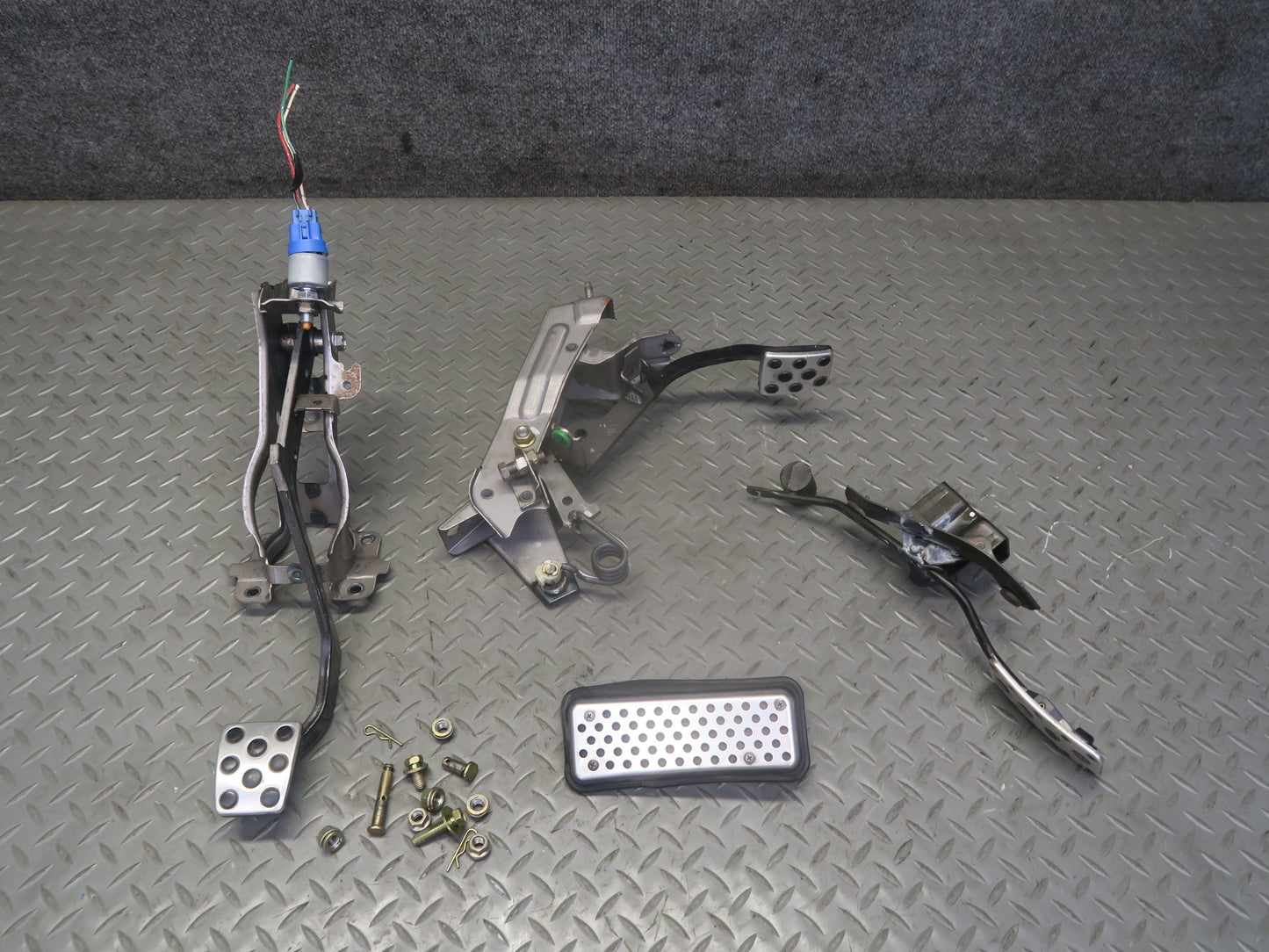 00-05 Toyota MR2 Spyder ZZW30L M/T Clutch Brake Gas Acceleration Pedal Set OEM
