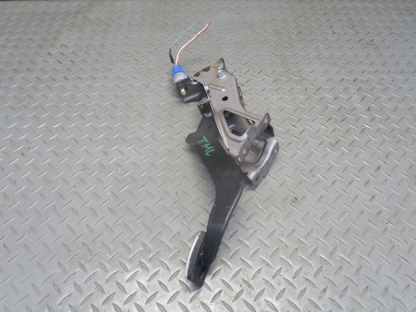 00-05 Toyota MR2 Spyder ZZW30L M/T Clutch Brake Gas Acceleration Pedal Set OEM