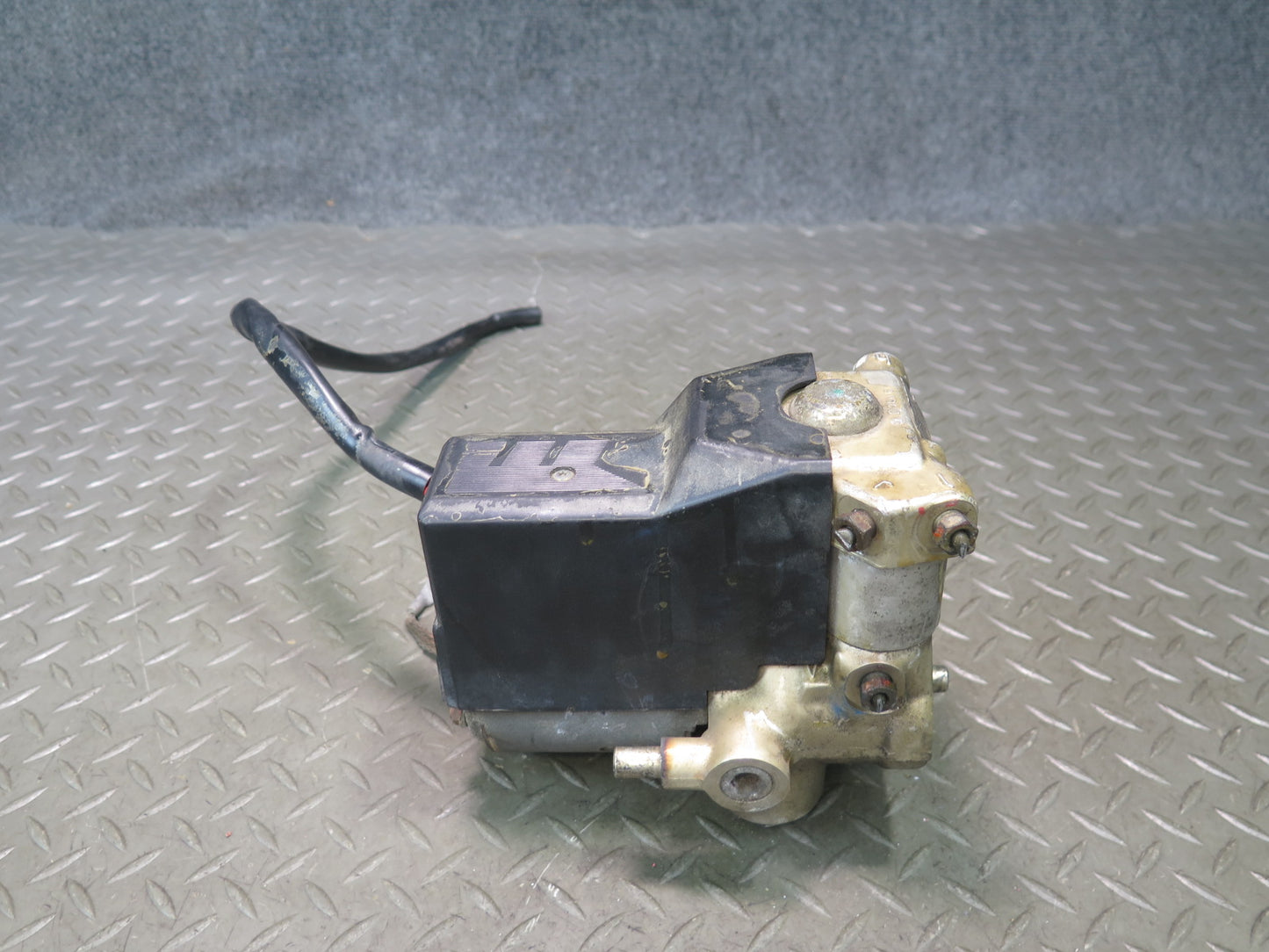 86-91 Mercedes W126 560SEL Anti Lock Brake ABS Pump Module 0265200043 OEM