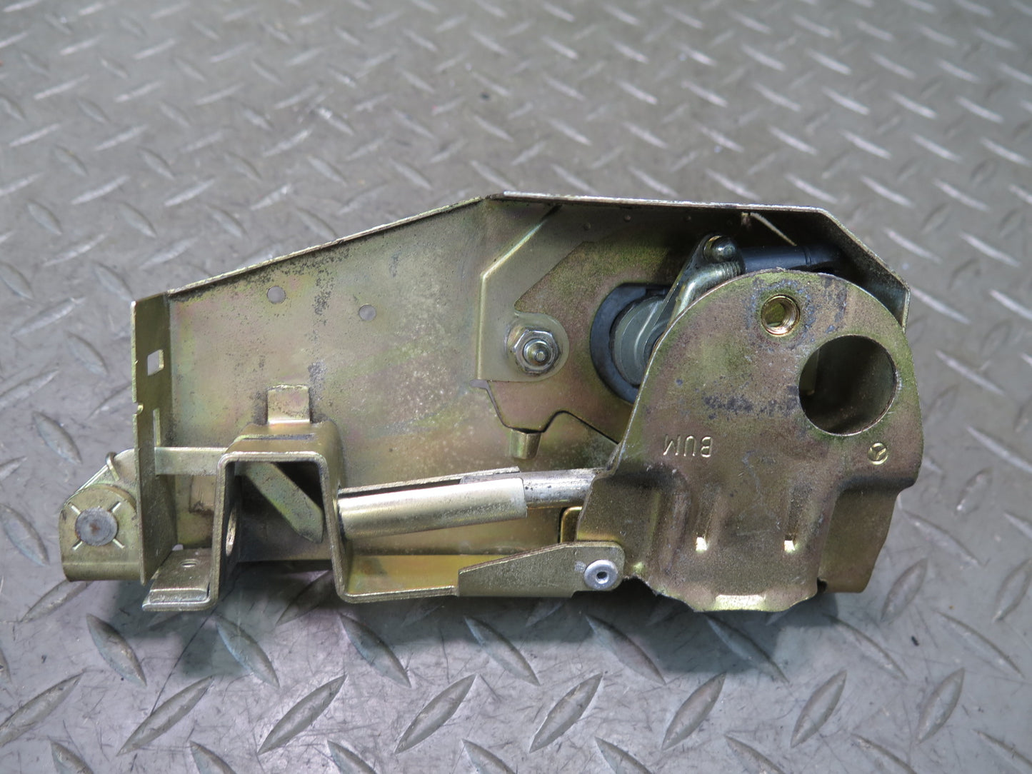 86-91 Mercedes W126 560SEL Rear Trunk Lid Lock Mechanism w Lock Cylinder OEM