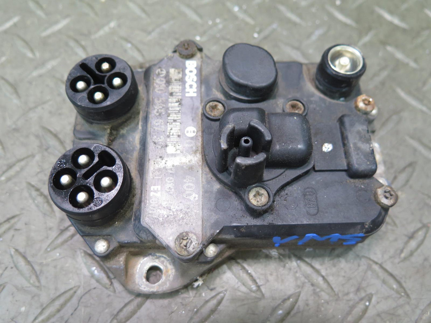 86-91 Mercedes W126 C126 560SEC 560SEL Ignition Control Module 0105456732 OEM