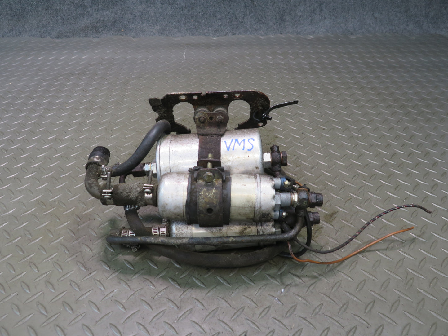 86-91 Mercedes W126 560SEC 560SEL Fuel Pump w Filter Assembly OEM