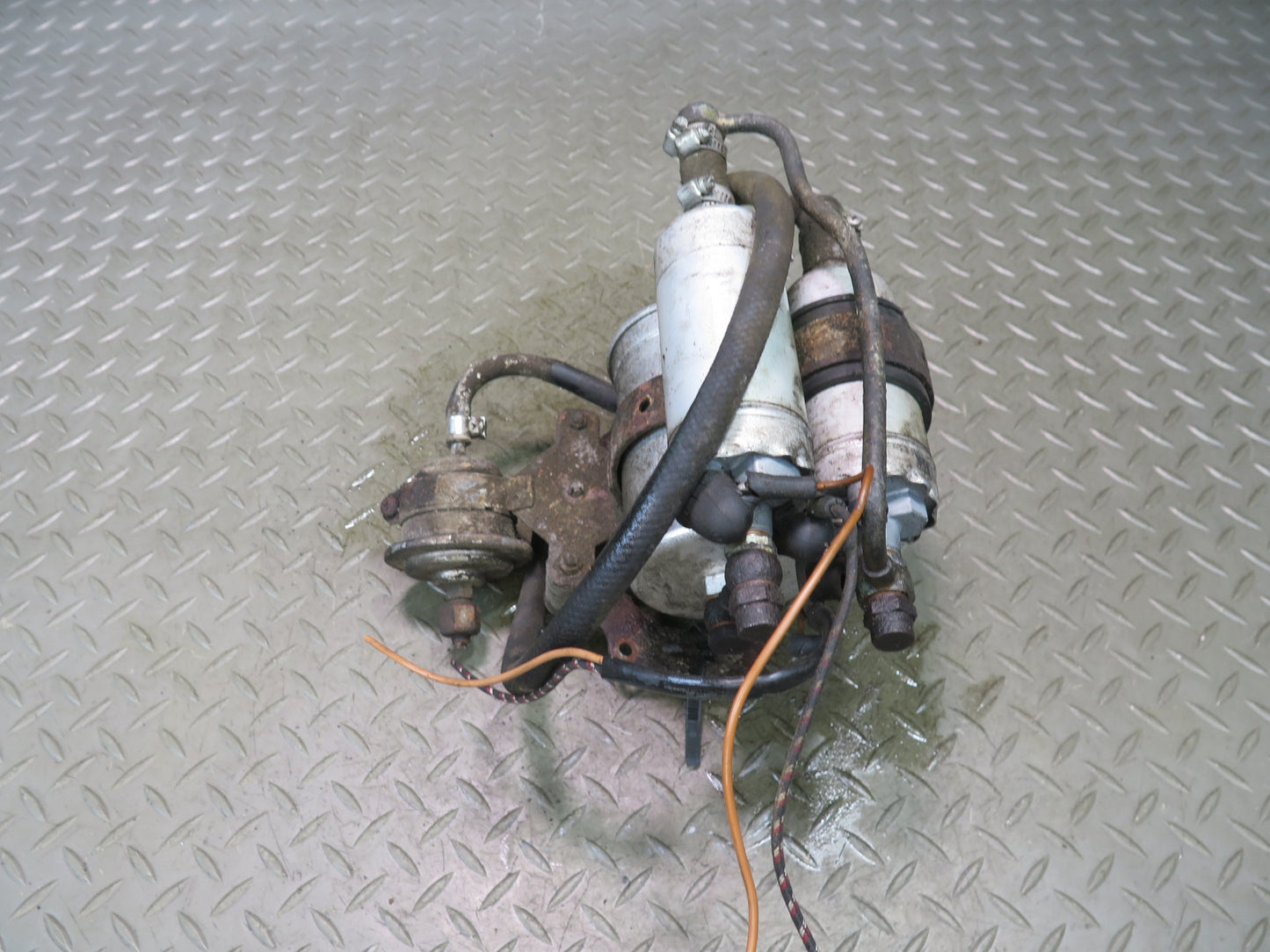 86-91 Mercedes W126 560SEC 560SEL Fuel Pump w Filter Assembly OEM