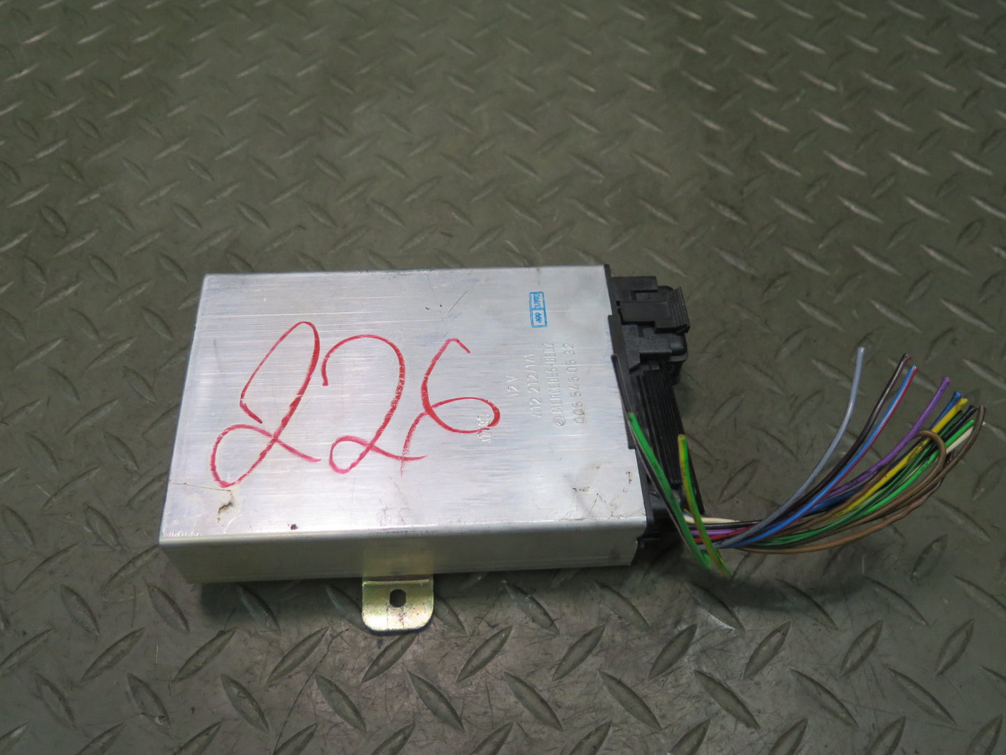 86-91 Mercedes W126 560SEL Cruise Control Module Unit 0055450532 OEM