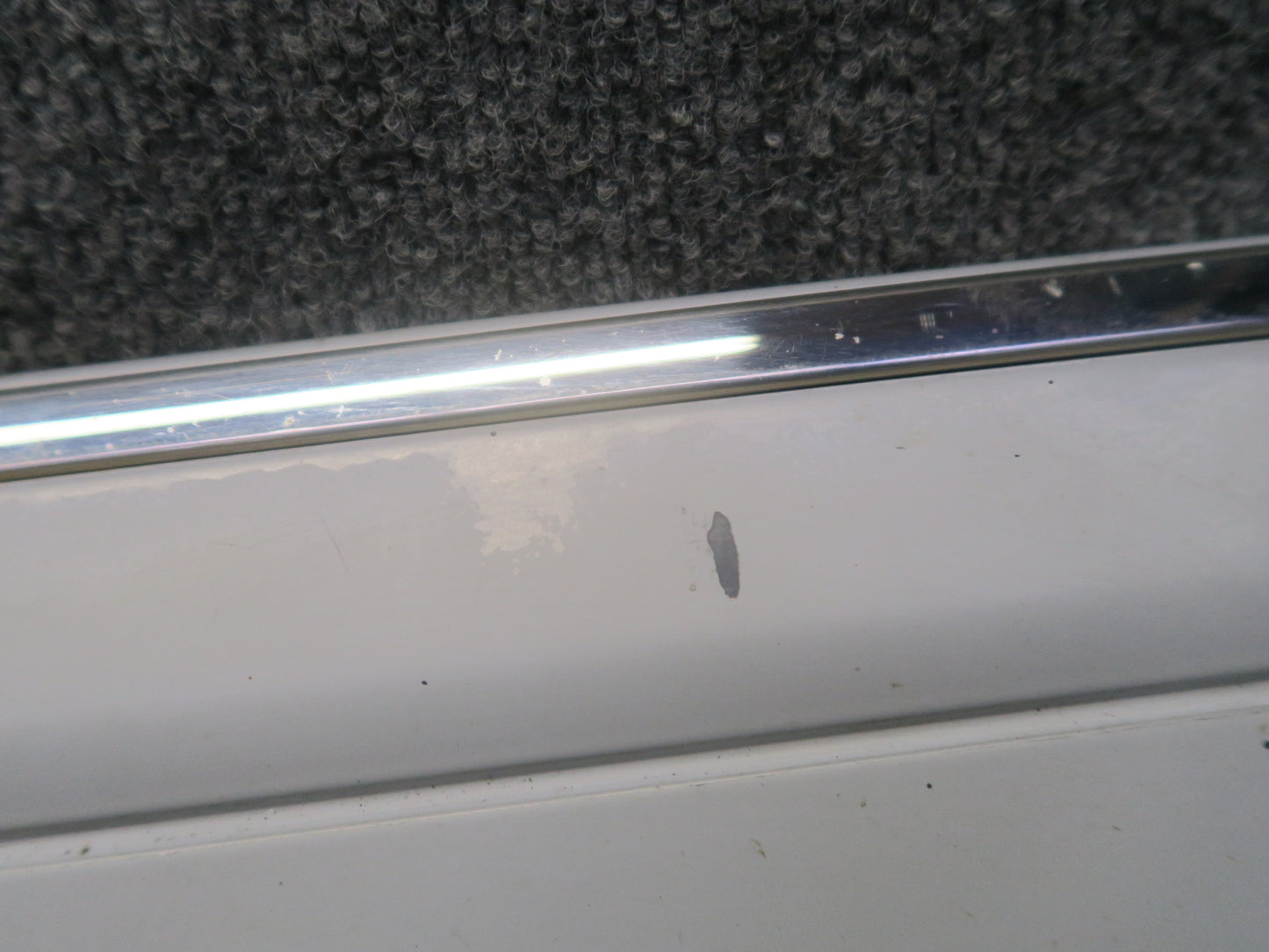 86-91 Mercedes W126 560SEL Sedan Set of 4 Left Fender Door Quarter Molding OEM