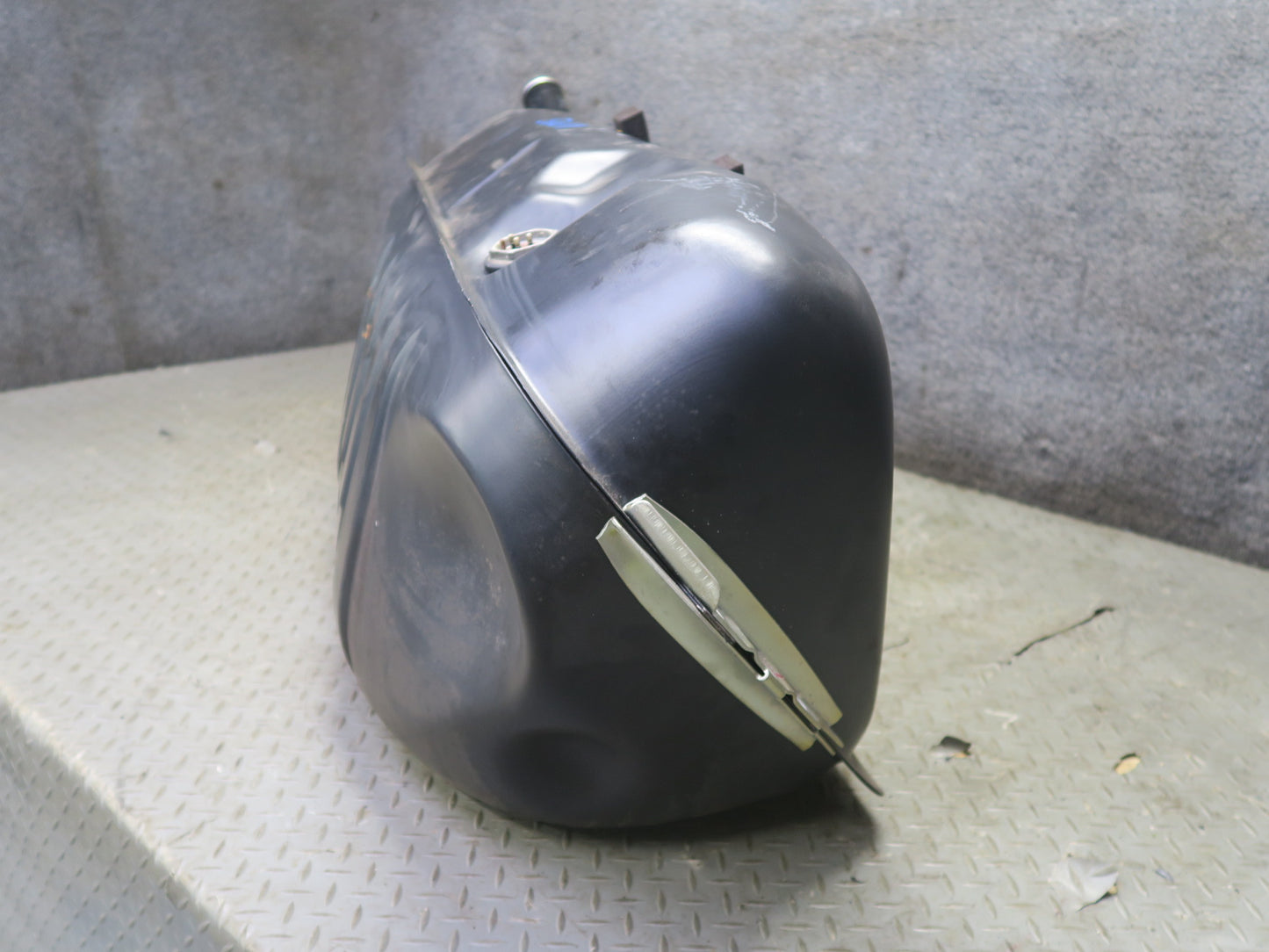 86-91 Mercedes W126 560SEL Gas Fuel Tank Filler Neck Sending Unit Assembly OEM
