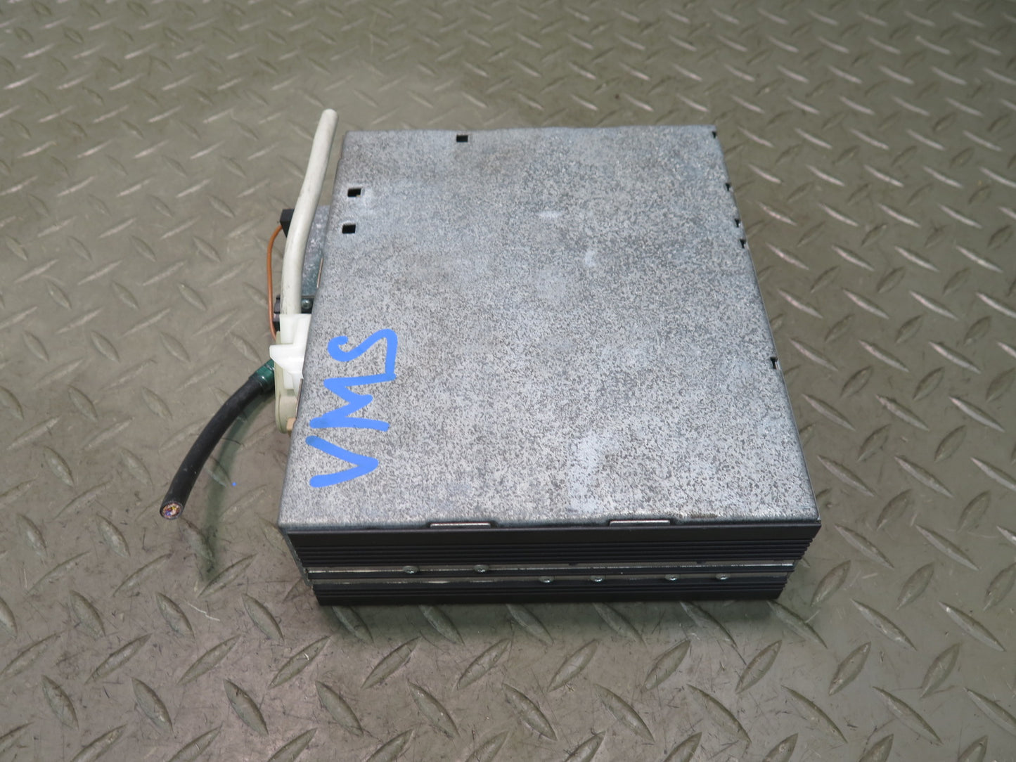 86-91 Mercedes W126 C126 560SEC 560SEL Radio Amplifier AMP 0018209689 OEM