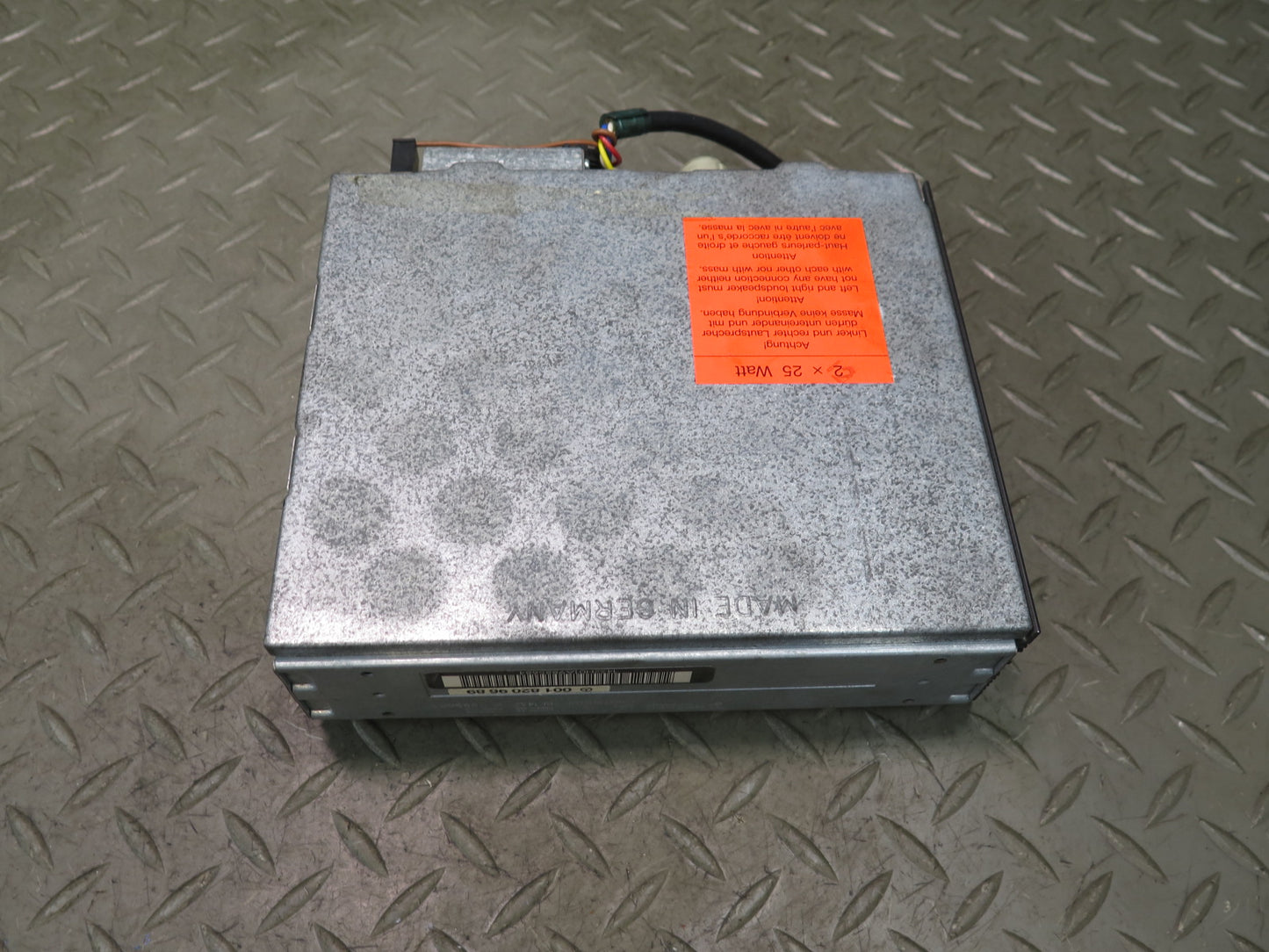 86-91 Mercedes W126 C126 560SEC 560SEL Radio Amplifier AMP 0018209689 OEM