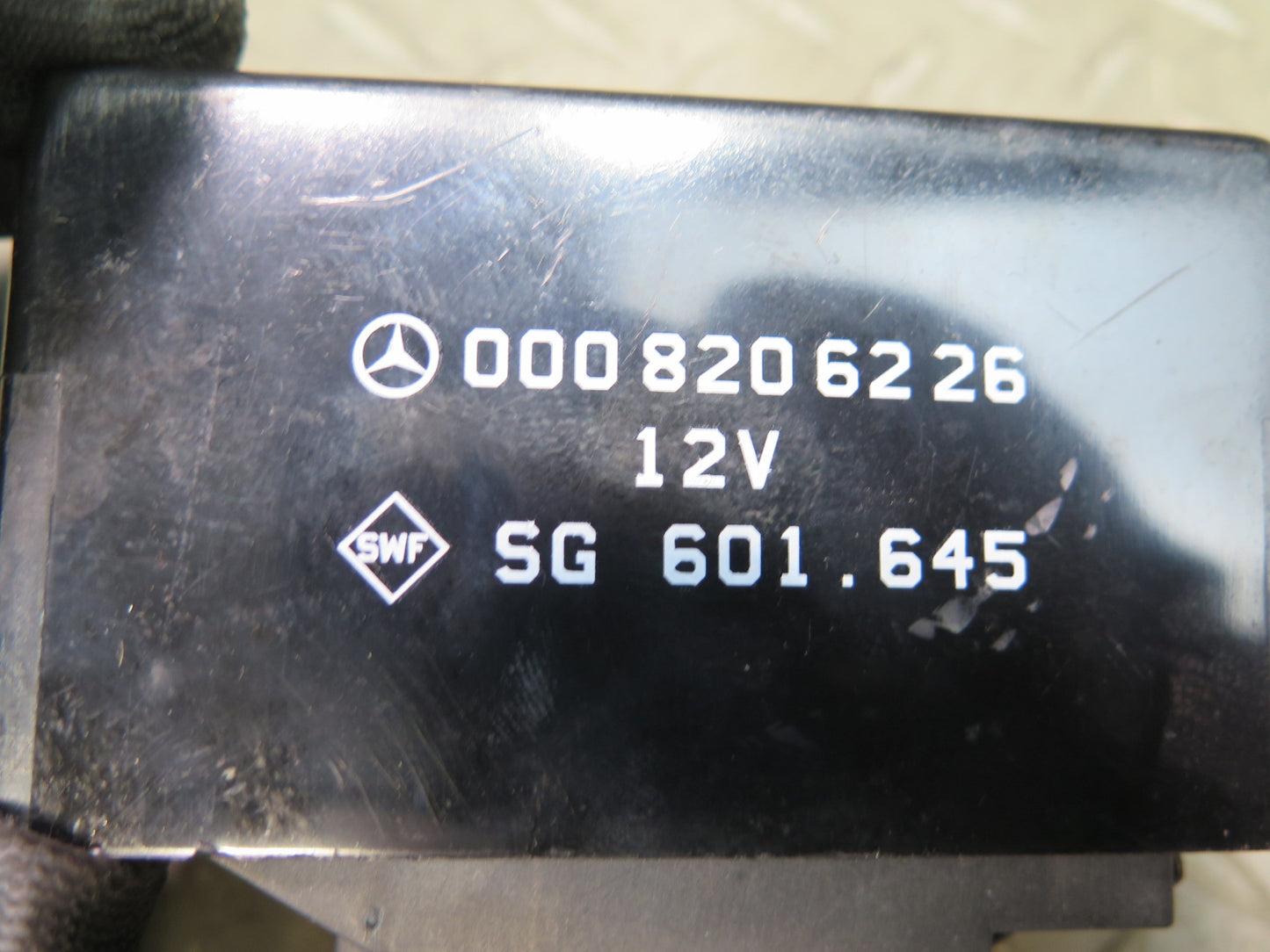 86-91 Mercedes W126 C126 560SEC 560SEL Heated Seat Control Module 0008206226 OEM