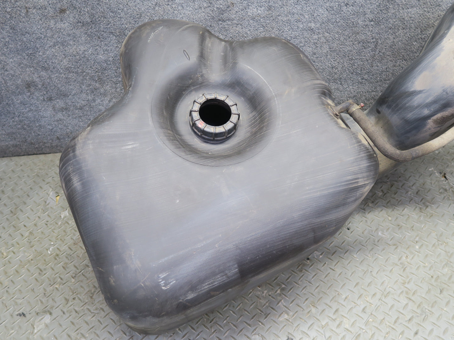 1984-1995 Porsche 928 Fuel Tank Unit 59K Miles 92820100306