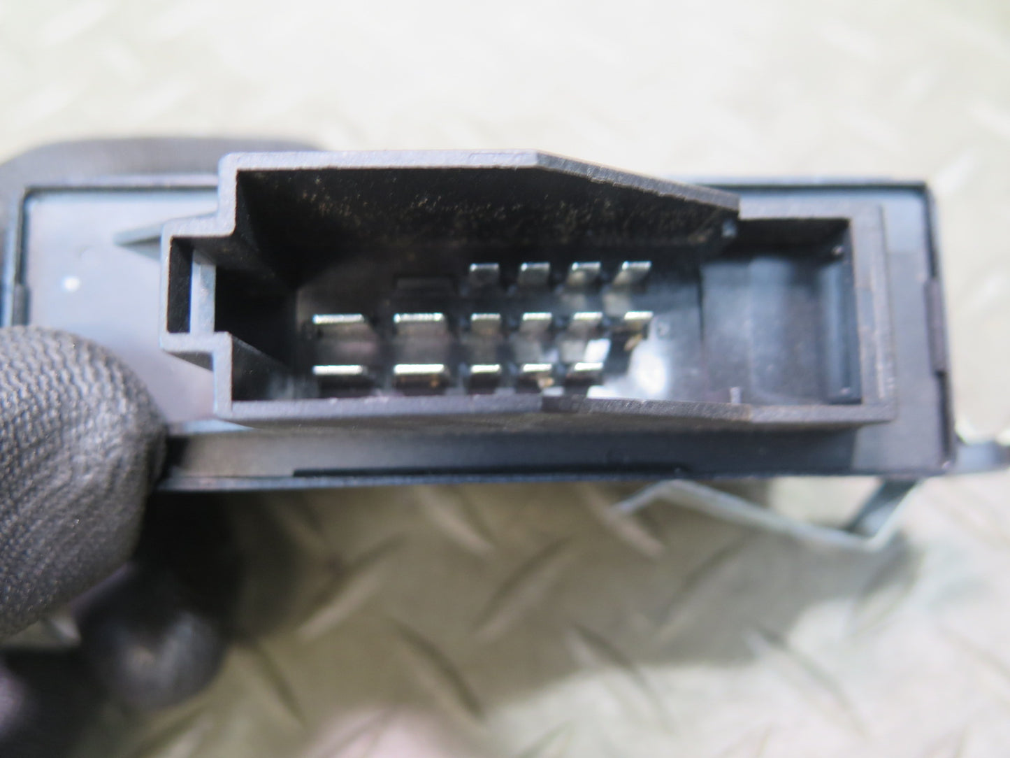 86-91 Mercedes W126 C126 560SEC 560SEL Heated Seat Control Module 0008206226 OEM