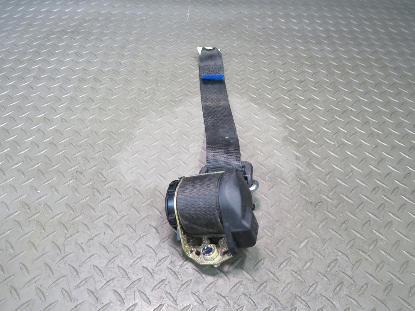 86-91 MERCEDES W126 560SEL SET OF 2 REAR RIGHT & LEFT SEATBELT RETRACTOR OEM