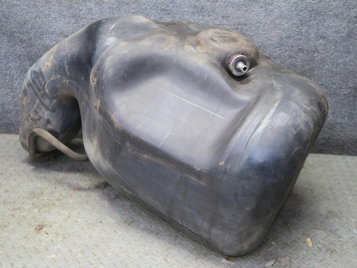 1984-1995 Porsche 928 Fuel Tank Unit 59K Miles 92820100306
