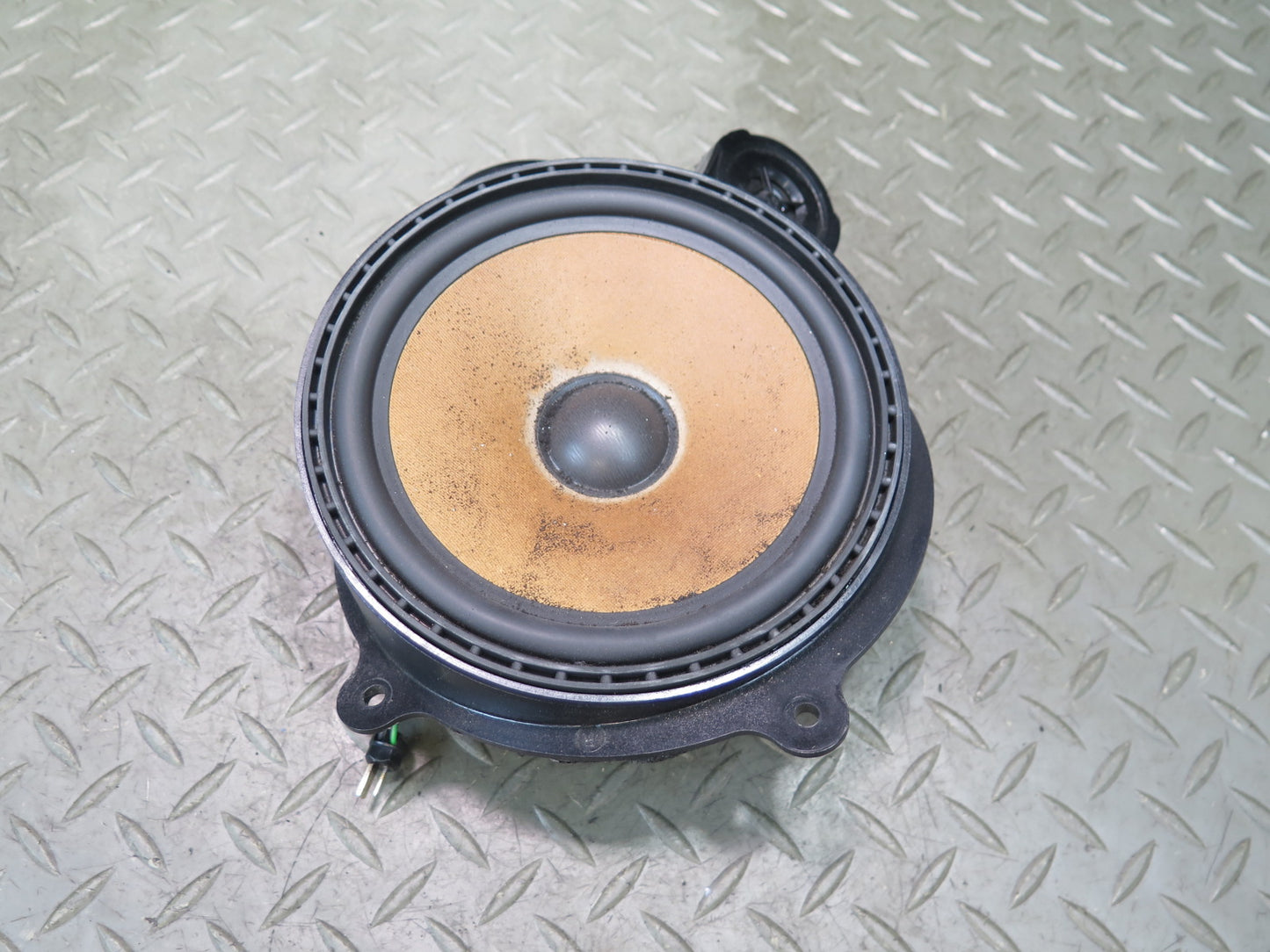 86-91 Mercedes W126 560SEL Sedan Set of 2 Rear Left & Right Shelf Speaker OEM