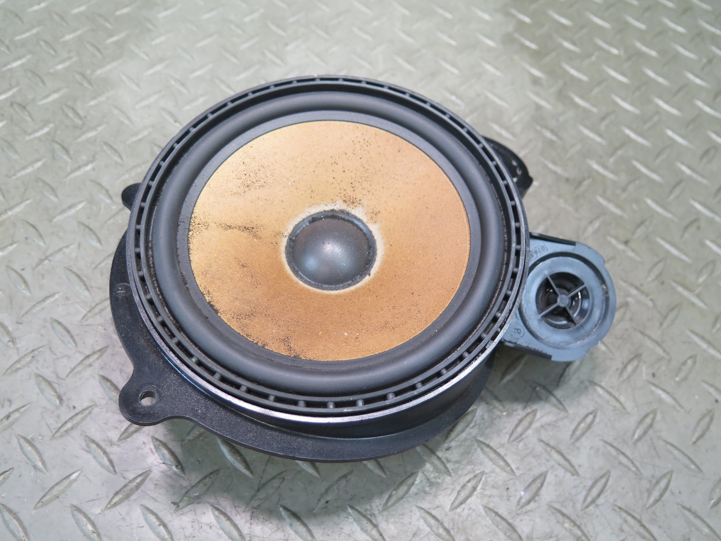 86-91 Mercedes W126 560SEL Sedan Set of 2 Rear Left & Right Shelf Speaker OEM
