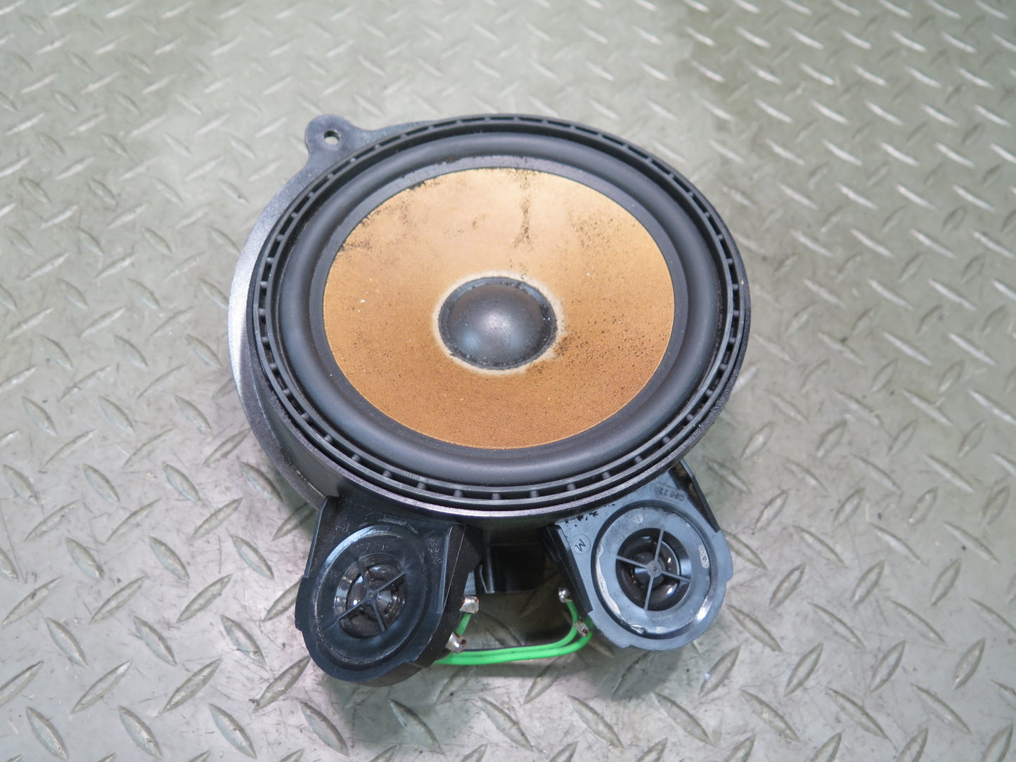 86-91 Mercedes W126 560SEL Sedan Set of 2 Rear Left & Right Shelf Speaker OEM