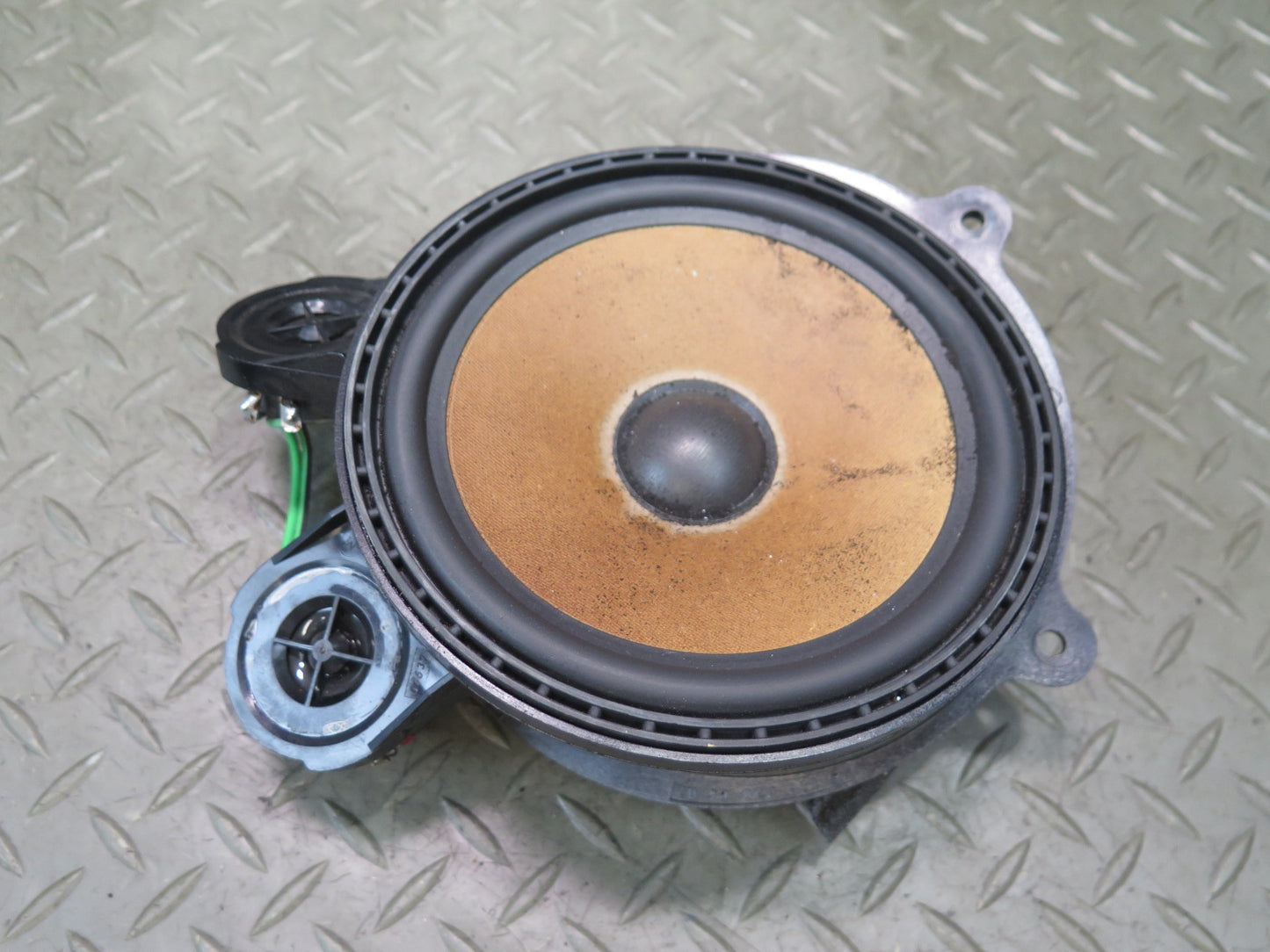 86-91 Mercedes W126 560SEL Sedan Set of 2 Rear Left & Right Shelf Speaker OEM