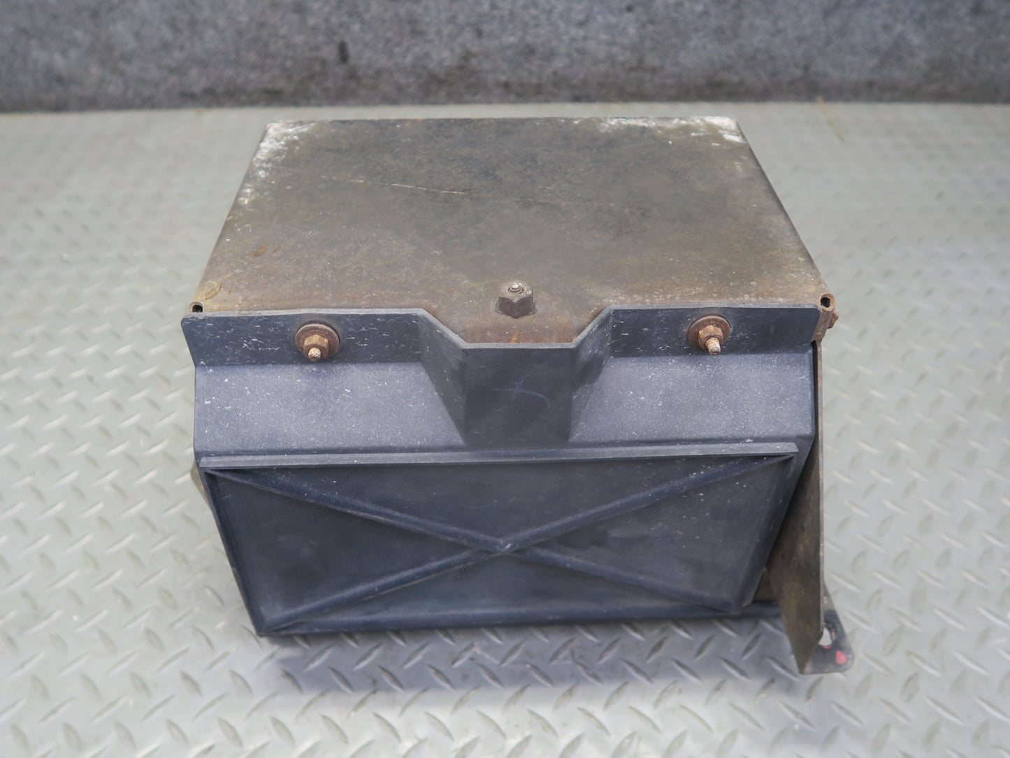 03-06 Chevrolet SSR Rear Under Truck BED Mounted Battery Box OEM