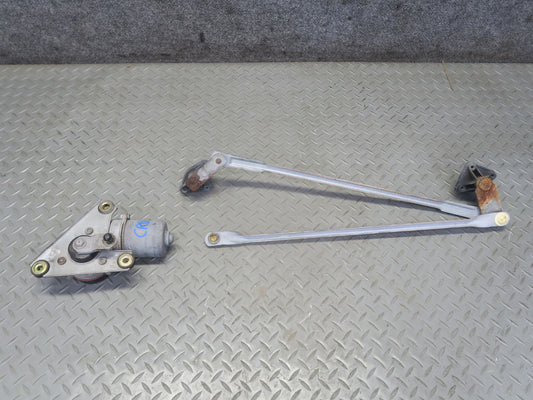 03-06 Chevrolet SSR Front Windshield Wiper Transmission Linkage w Motor OEM