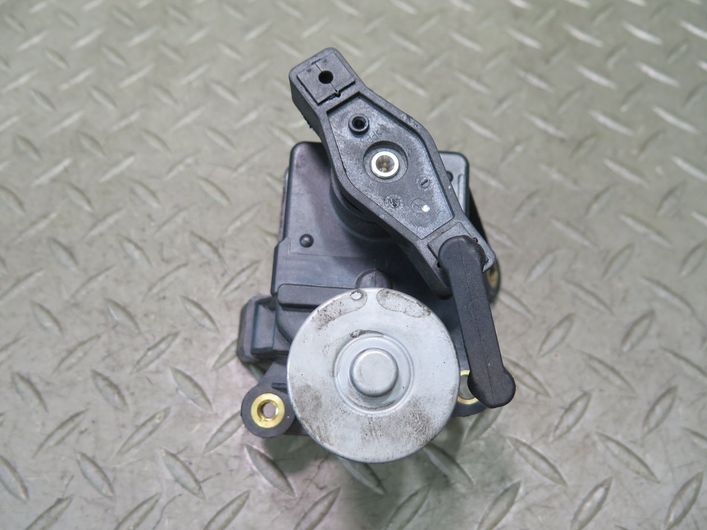 10-11 Mercedes W164 ML350 OM642 Diesel Engine Air Intake Flap Actuator OEM