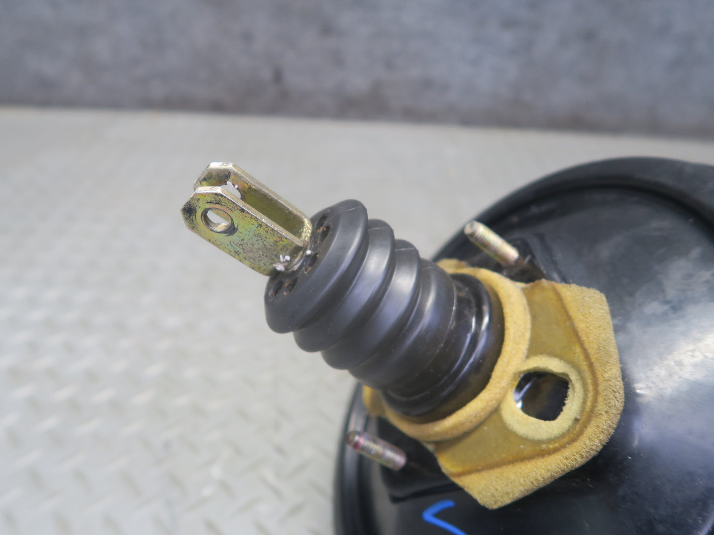 86-91 Mercedes W126 560SEL Brake Master Cylinder Booster Fluid Reservoir OEM