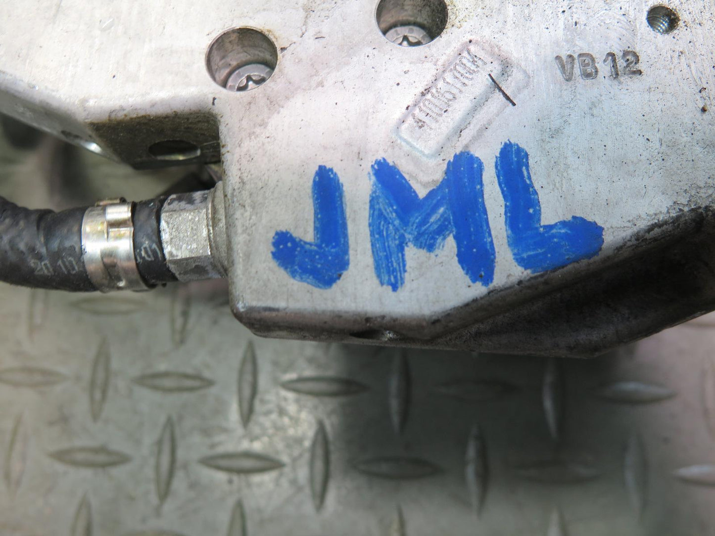 10-11 Mercedes W164 ML350 Diesel OM642 Diesel Engine High Pressure Fuel Pump OEM