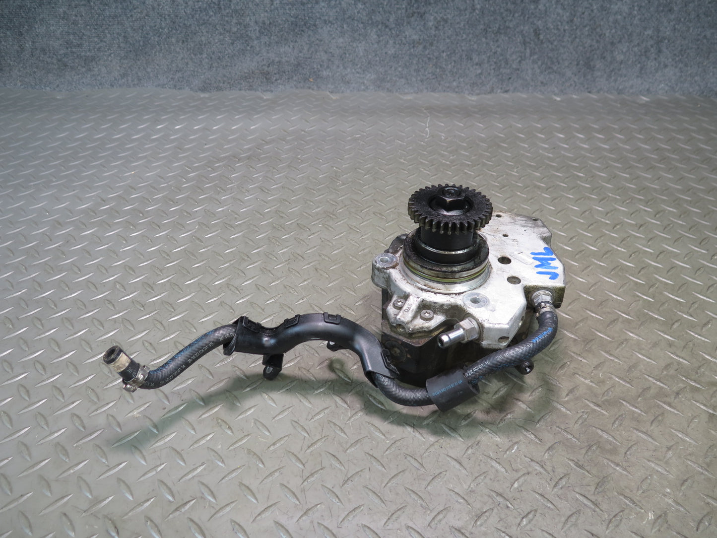 10-11 Mercedes W164 ML350 Diesel OM642 Diesel Engine High Pressure Fuel Pump OEM