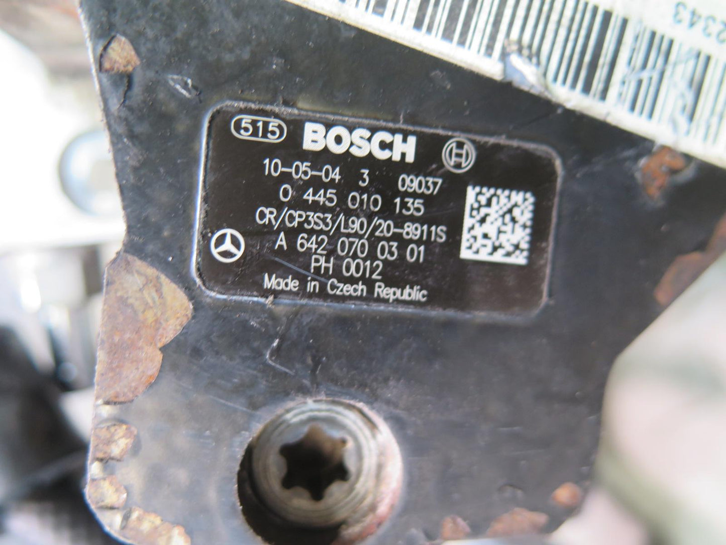 10-11 Mercedes W164 ML350 Diesel OM642 Diesel Engine High Pressure Fuel Pump OEM