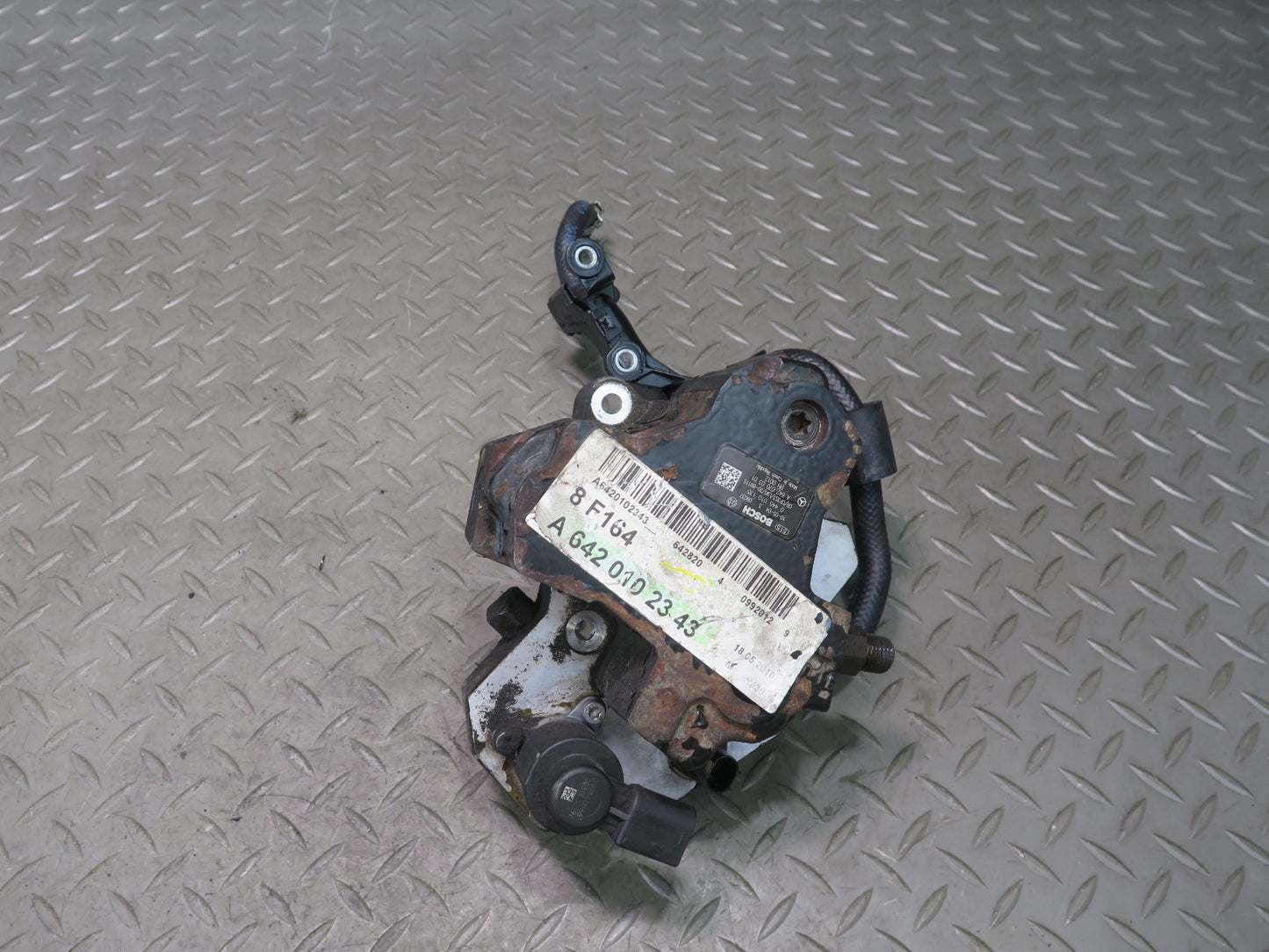 10-11 Mercedes W164 ML350 Diesel OM642 Diesel Engine High Pressure Fuel Pump OEM