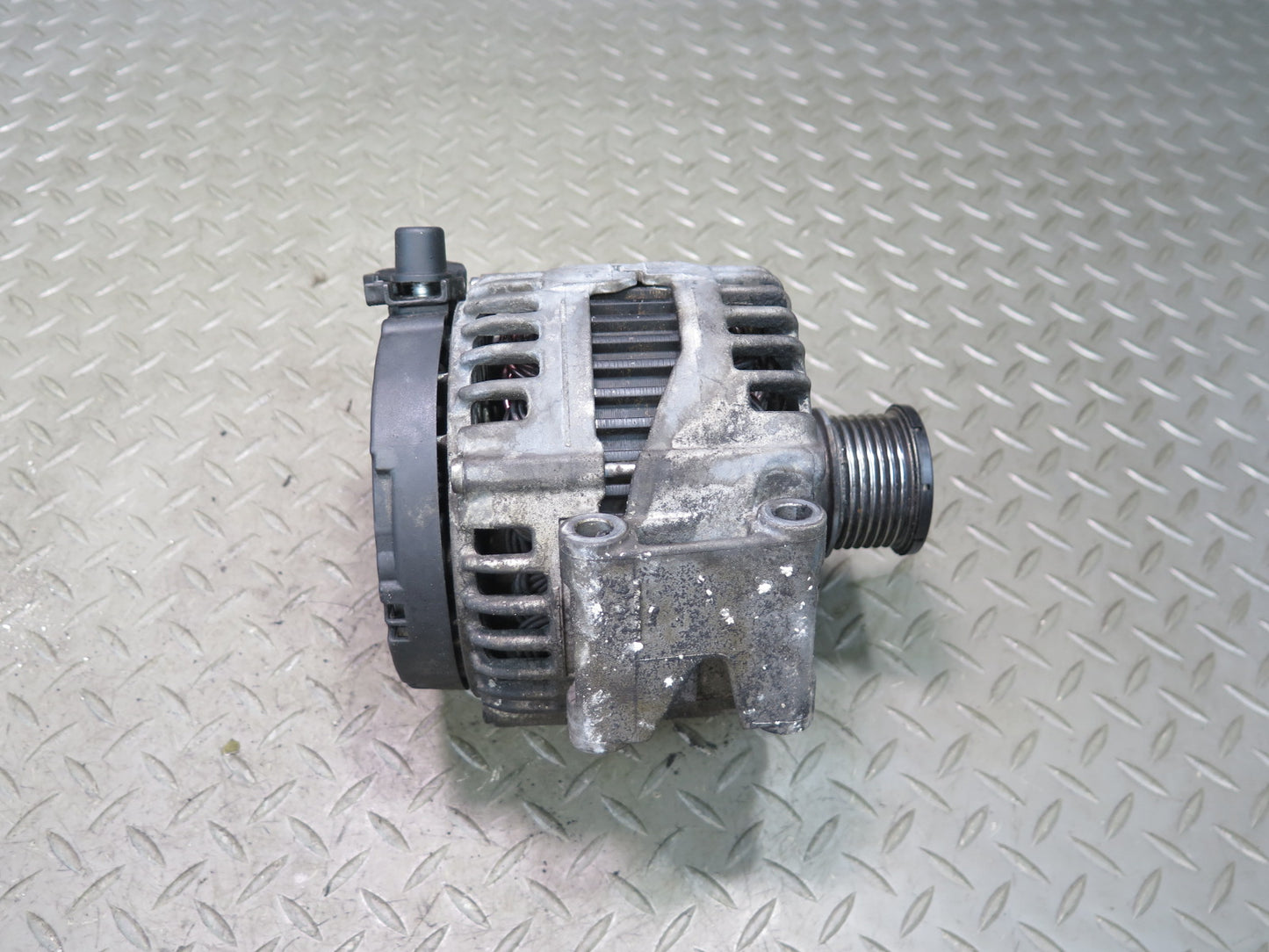 10-11 Mercedes W164 ML350 Bluetec Diesel OM642 Alternator Generator OEM