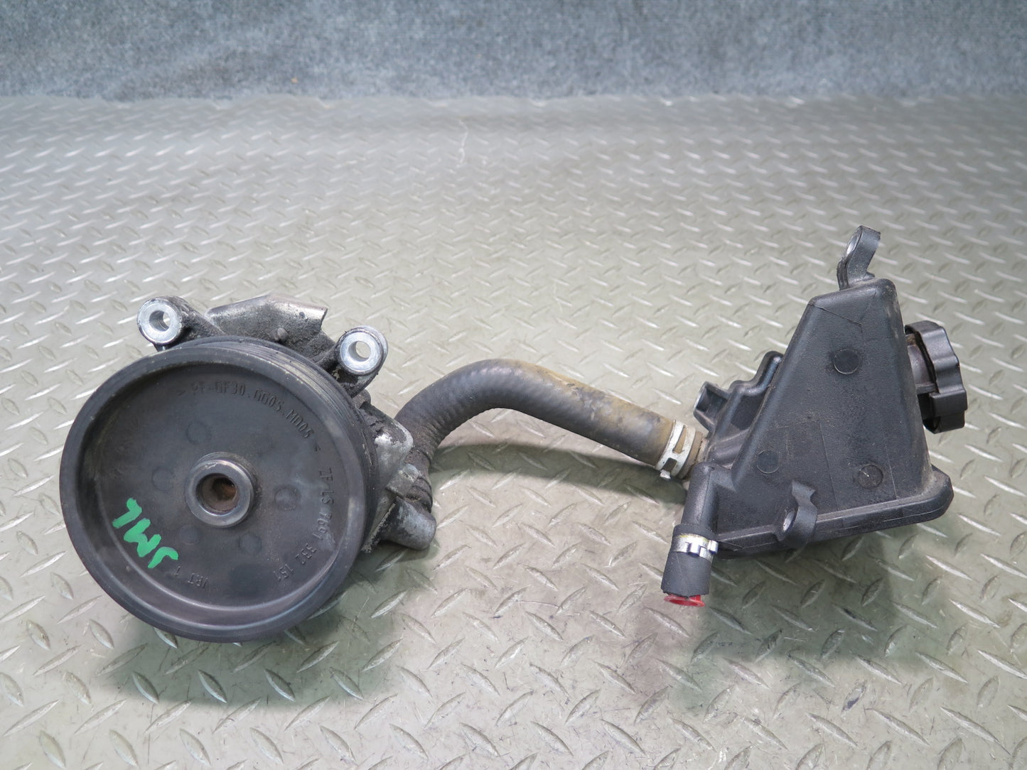 10-11 Mercedes W164 ML350 Bluetec Diesel Power Steering Pump w Reservoir OEM