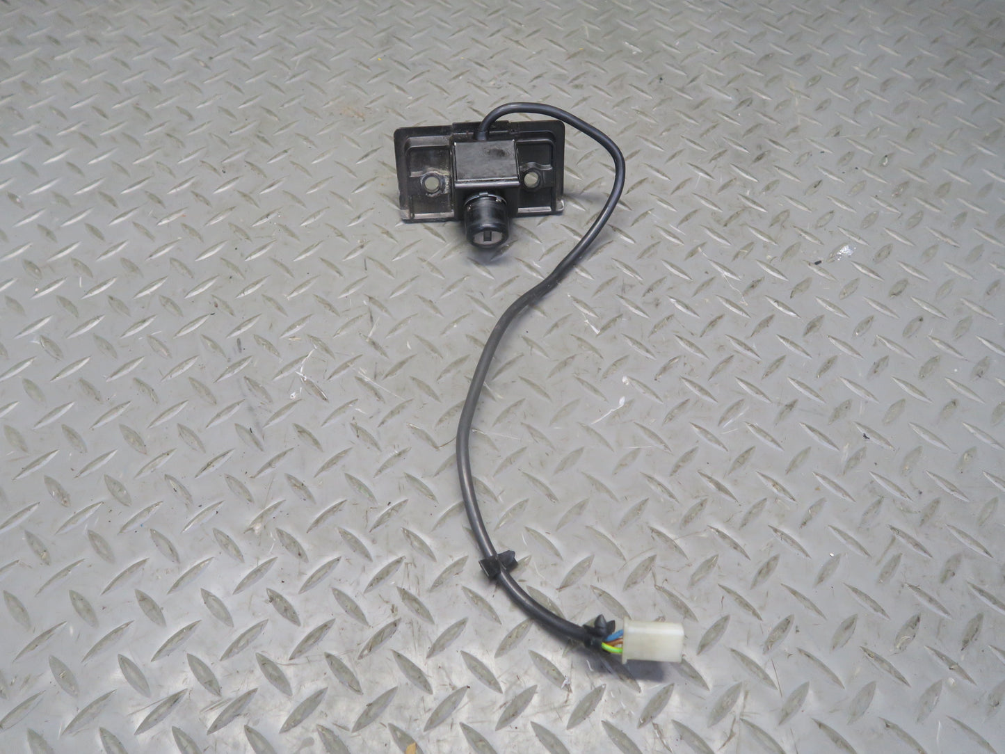 1987 Porsche 928 Steering Column Ignition Door Glove Box Cylinder Lock KEY Set