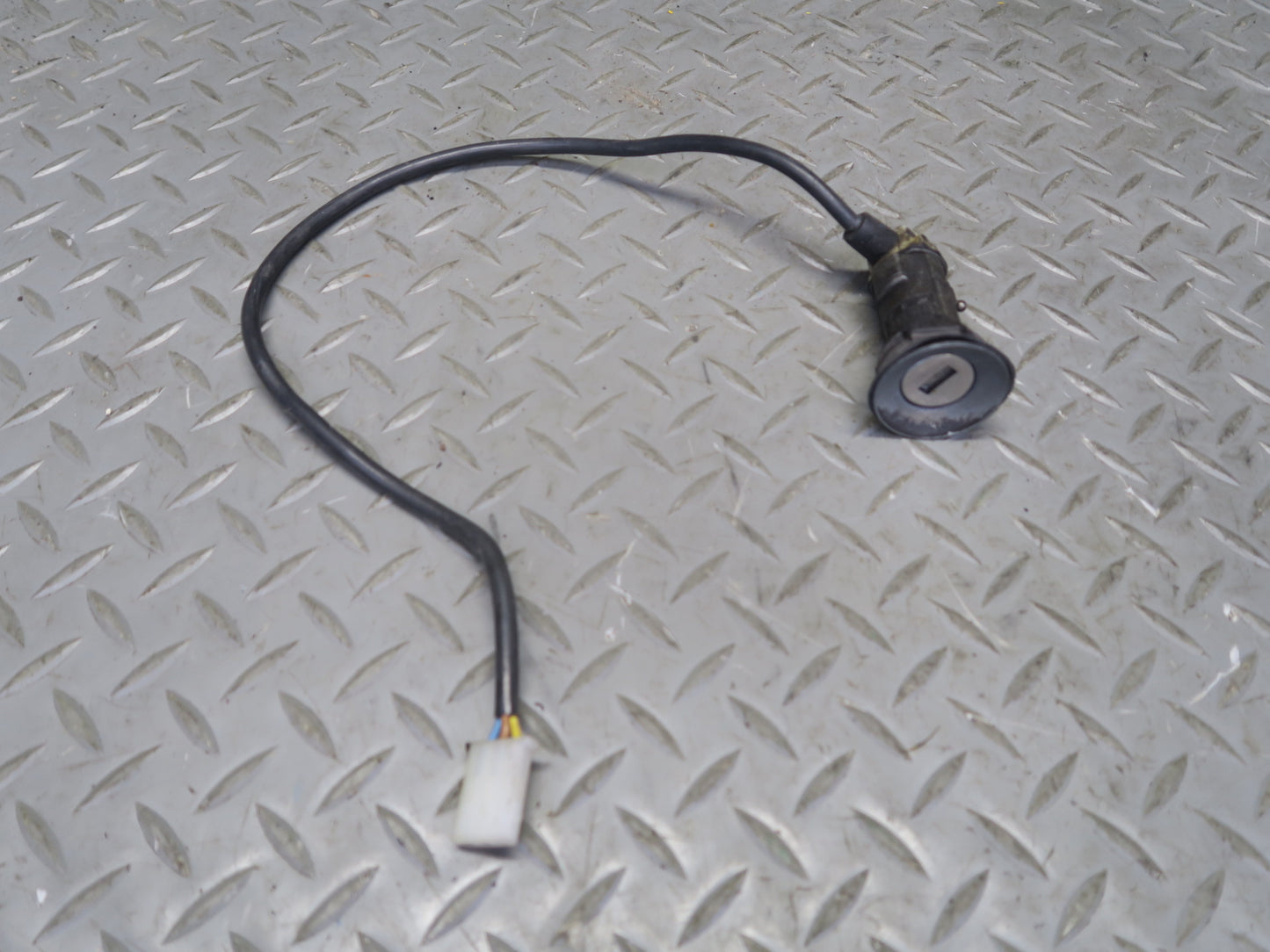 1987 Porsche 928 Steering Column Ignition Door Glove Box Cylinder Lock KEY Set