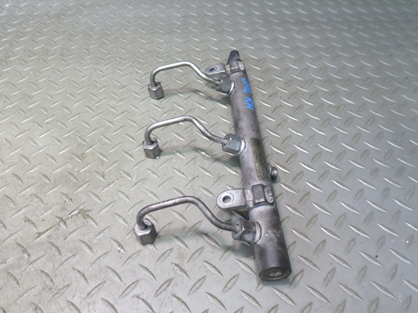 10-11 Mercedes W164 ML350 M642 Bluetec Diesel Fuel Injection Rail Set of 3 OEM