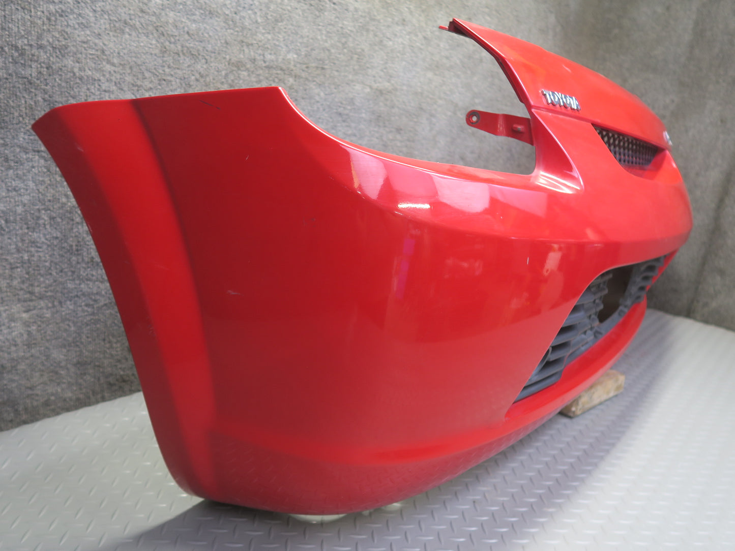00-02 Toyota MR2 Spyder ZZW30L Rear Bumper Cover Absolutely RED OEM