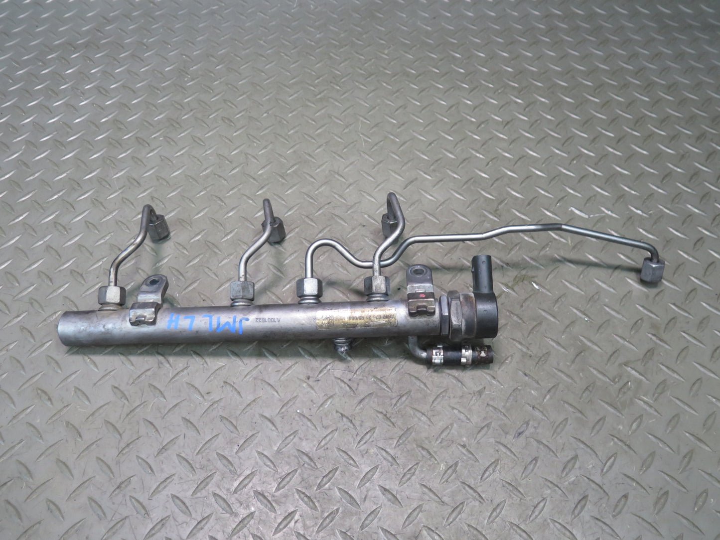 10-11 Mercedes W164 ML350 M642 Bluetec Diesel Fuel Injection Rail Set of 3 OEM