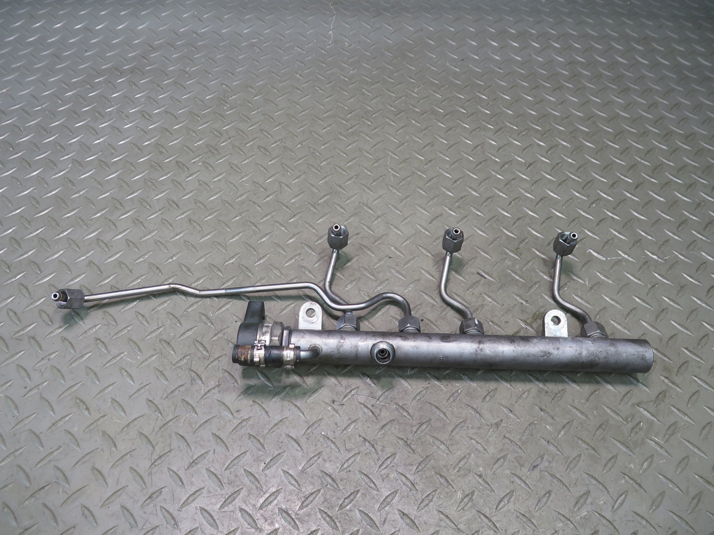 10-11 Mercedes W164 ML350 M642 Bluetec Diesel Fuel Injection Rail Set of 3 OEM