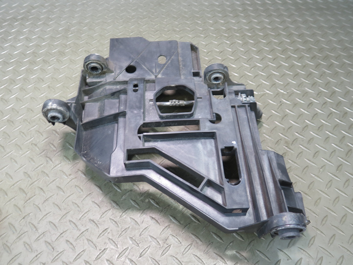 2003-2006 Porsche Cayenne 955 Front Left & Right Headlight Mount Set of 2