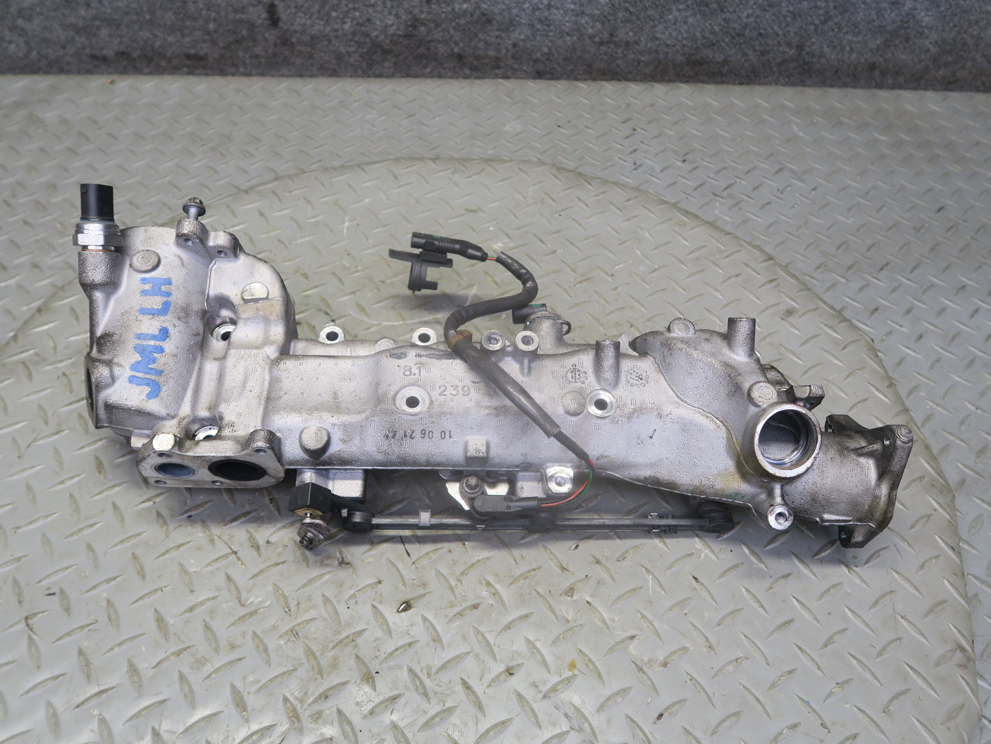 10-11 Mercedes W164 ML350 M642 Diesel Left Engine Air Intake Manifold OEM