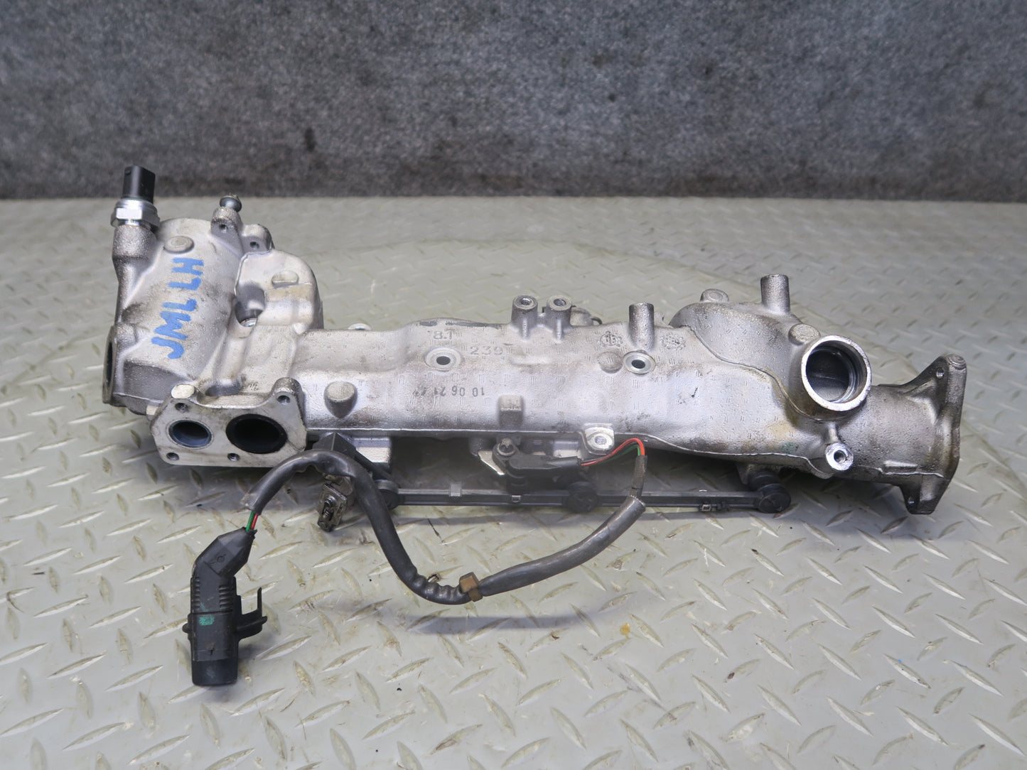 10-11 Mercedes W164 ML350 M642 Diesel Left Engine Air Intake Manifold OEM