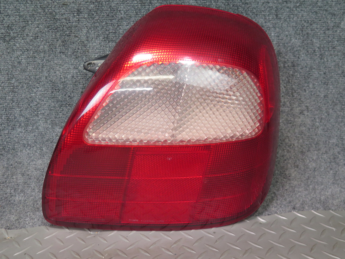 00-02 Toyota MR2 Spyder ZZW30L Rear Right Tail Light Lamp OEM