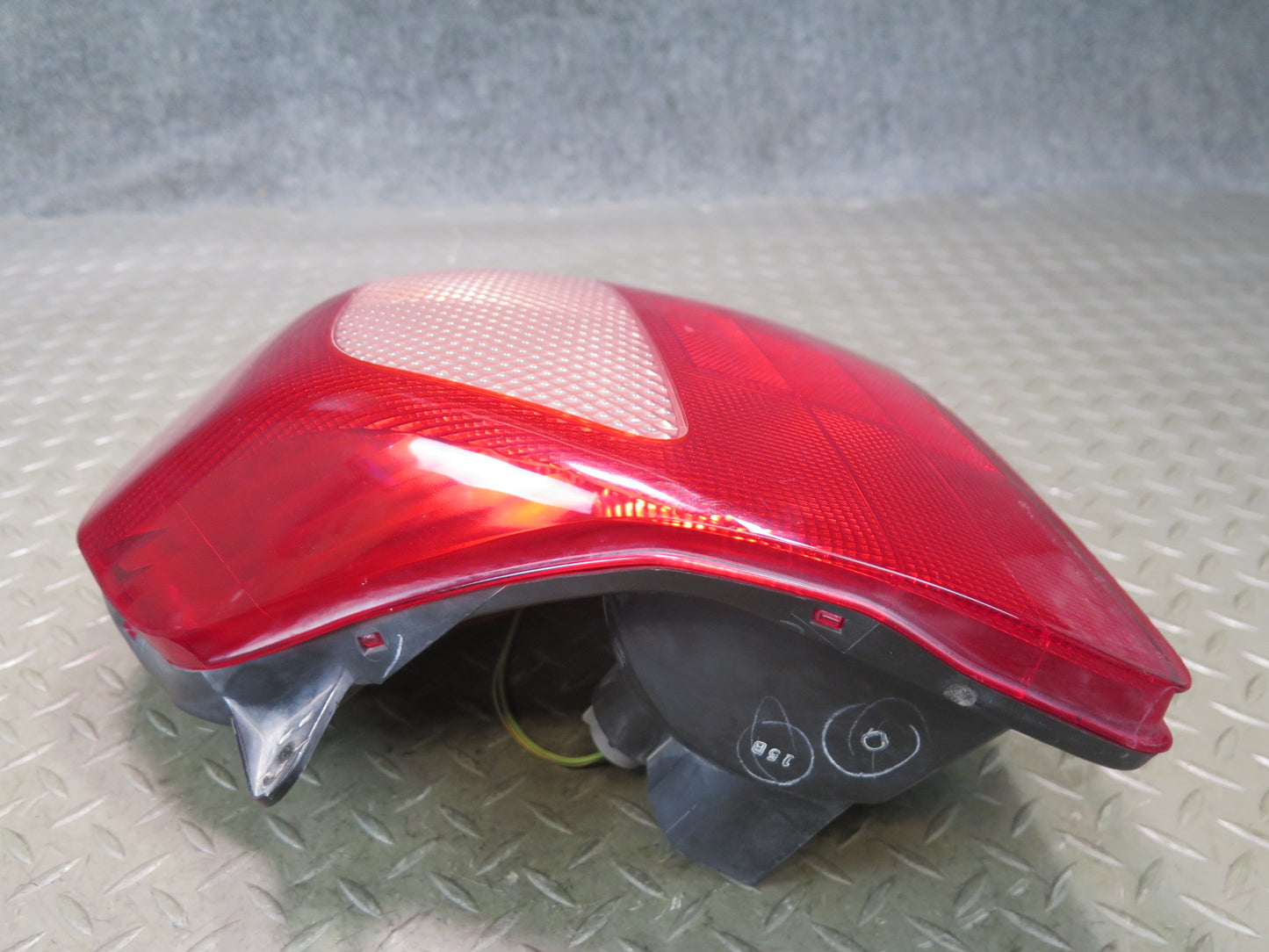 00-02 Toyota MR2 Spyder ZZW30L Rear Right Tail Light Lamp OEM