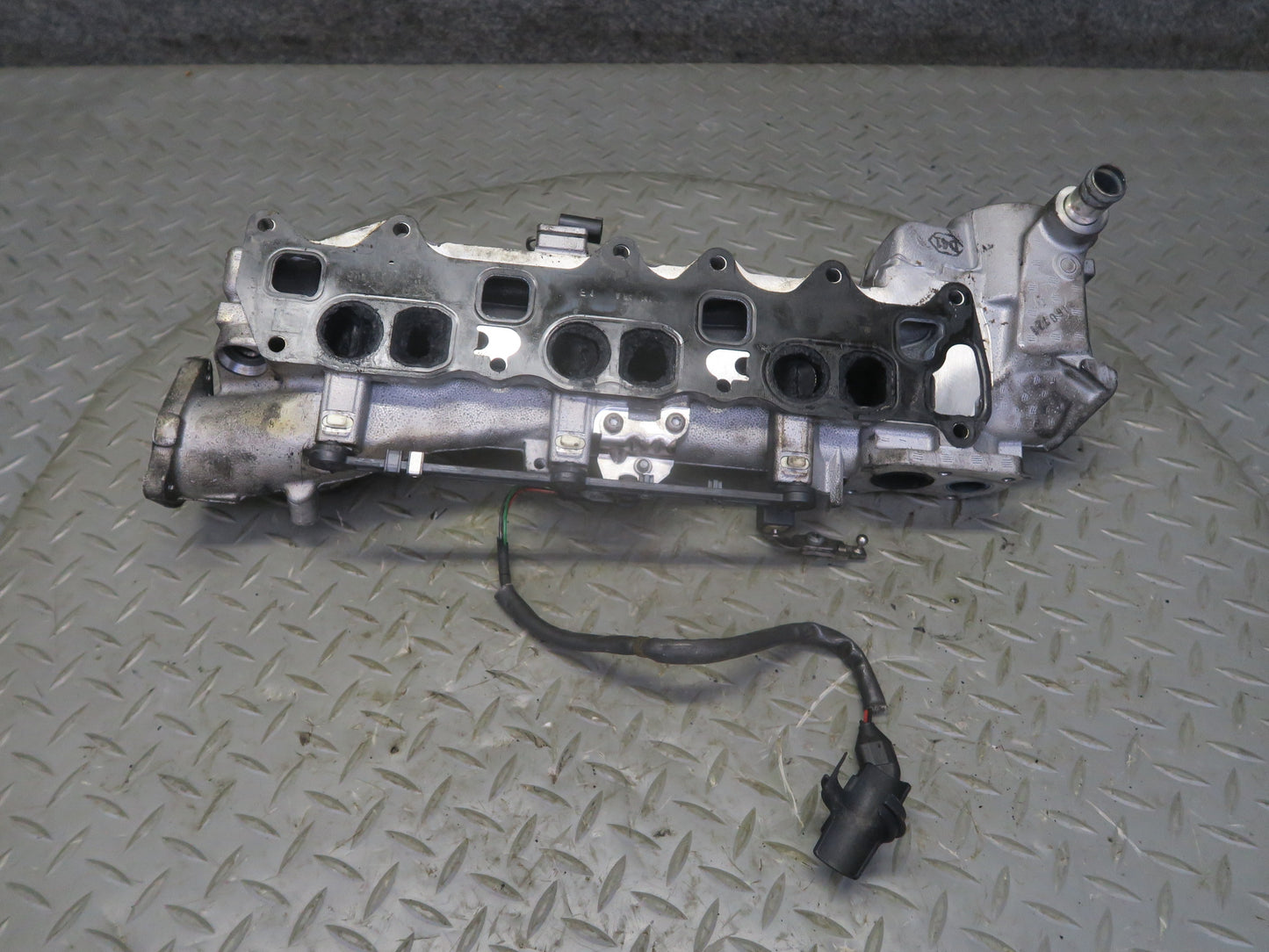 10-11 Mercedes W164 ML350 M642 Diesel Left Engine Air Intake Manifold OEM