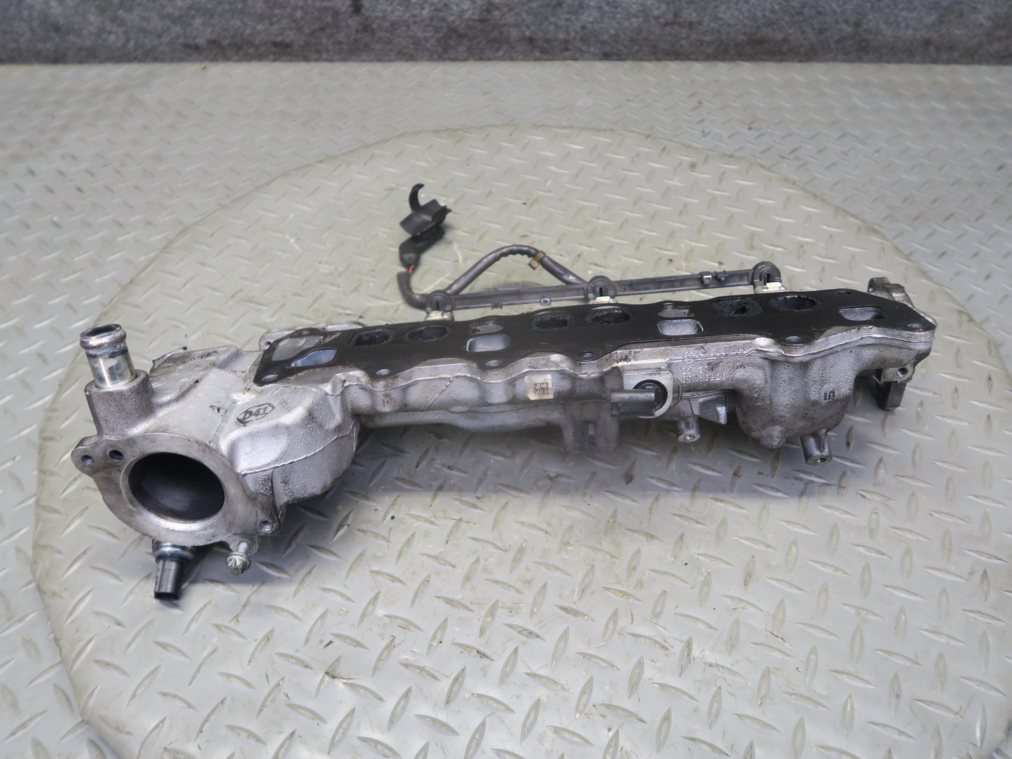 10-11 Mercedes W164 ML350 M642 Diesel Left Engine Air Intake Manifold OEM