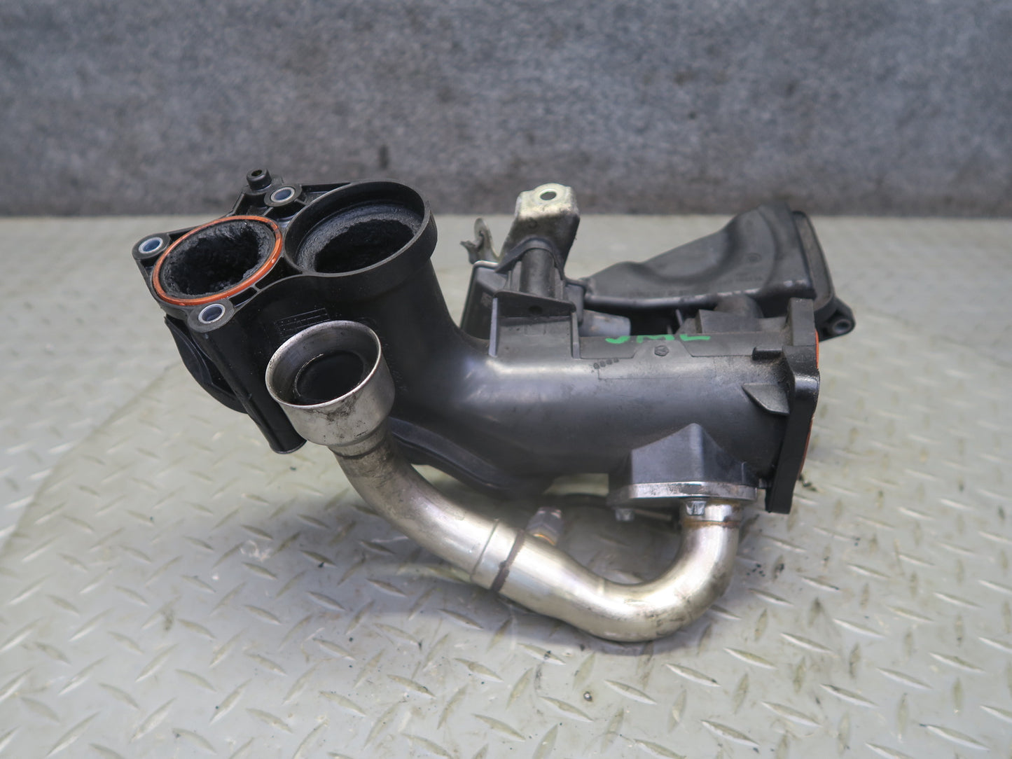 10-11 Mercedes W164 ML350 OM642 Bluetec Diesel Air Intake Duct Tube w EGR OEM