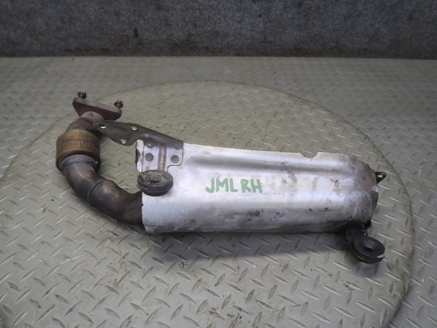 10-11 Mercedes W164 ML350 Diesel Bluetec Left & Right Exhaust Manifold Set OEM