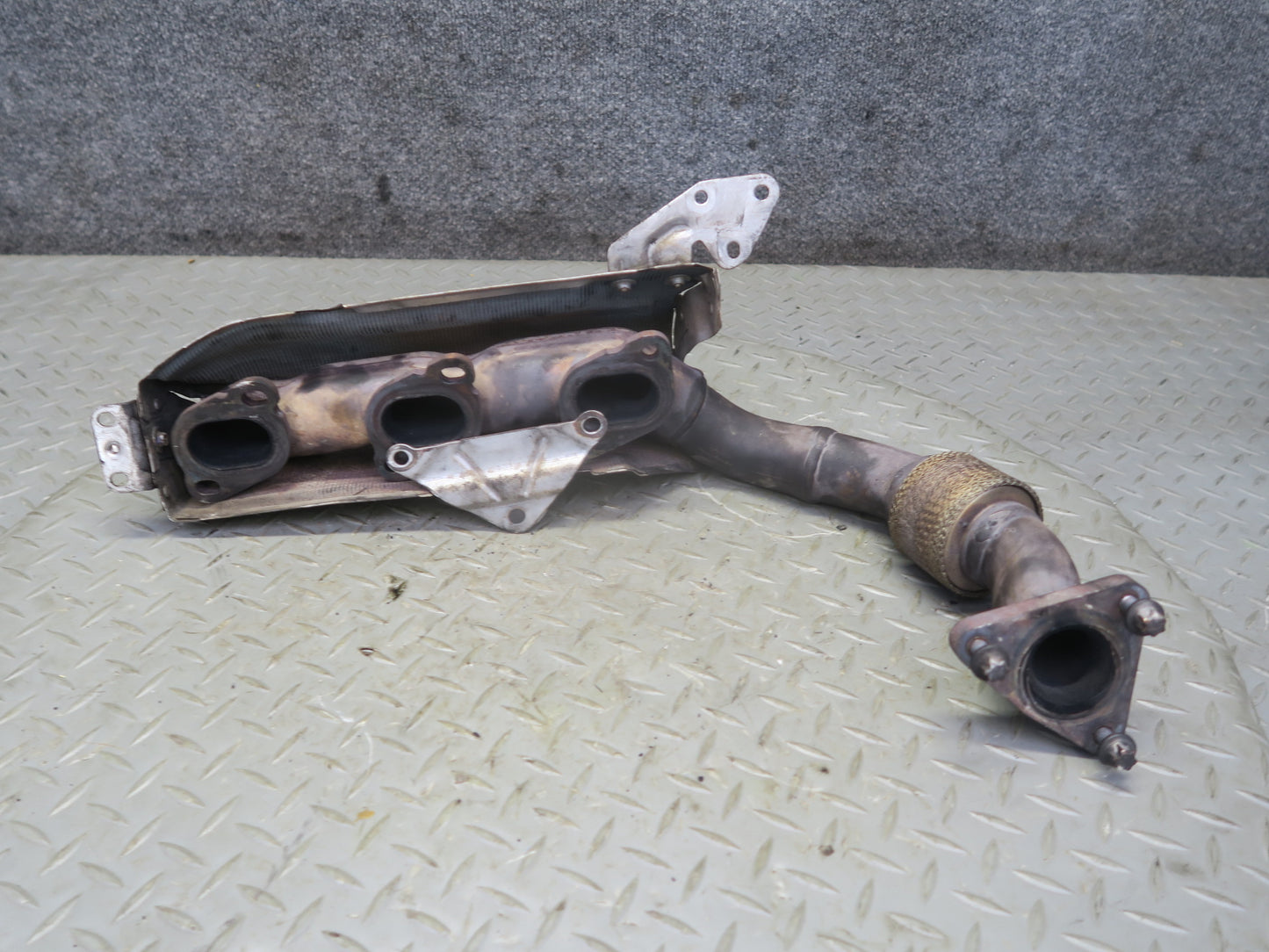 10-11 Mercedes W164 ML350 Diesel Bluetec Left & Right Exhaust Manifold Set OEM