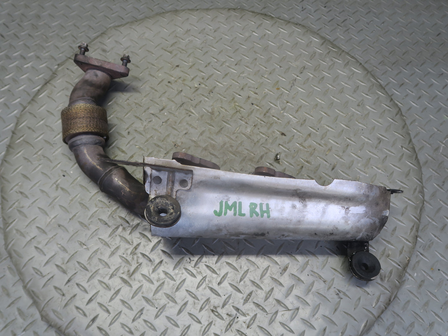 10-11 Mercedes W164 ML350 Diesel Bluetec Left & Right Exhaust Manifold Set OEM