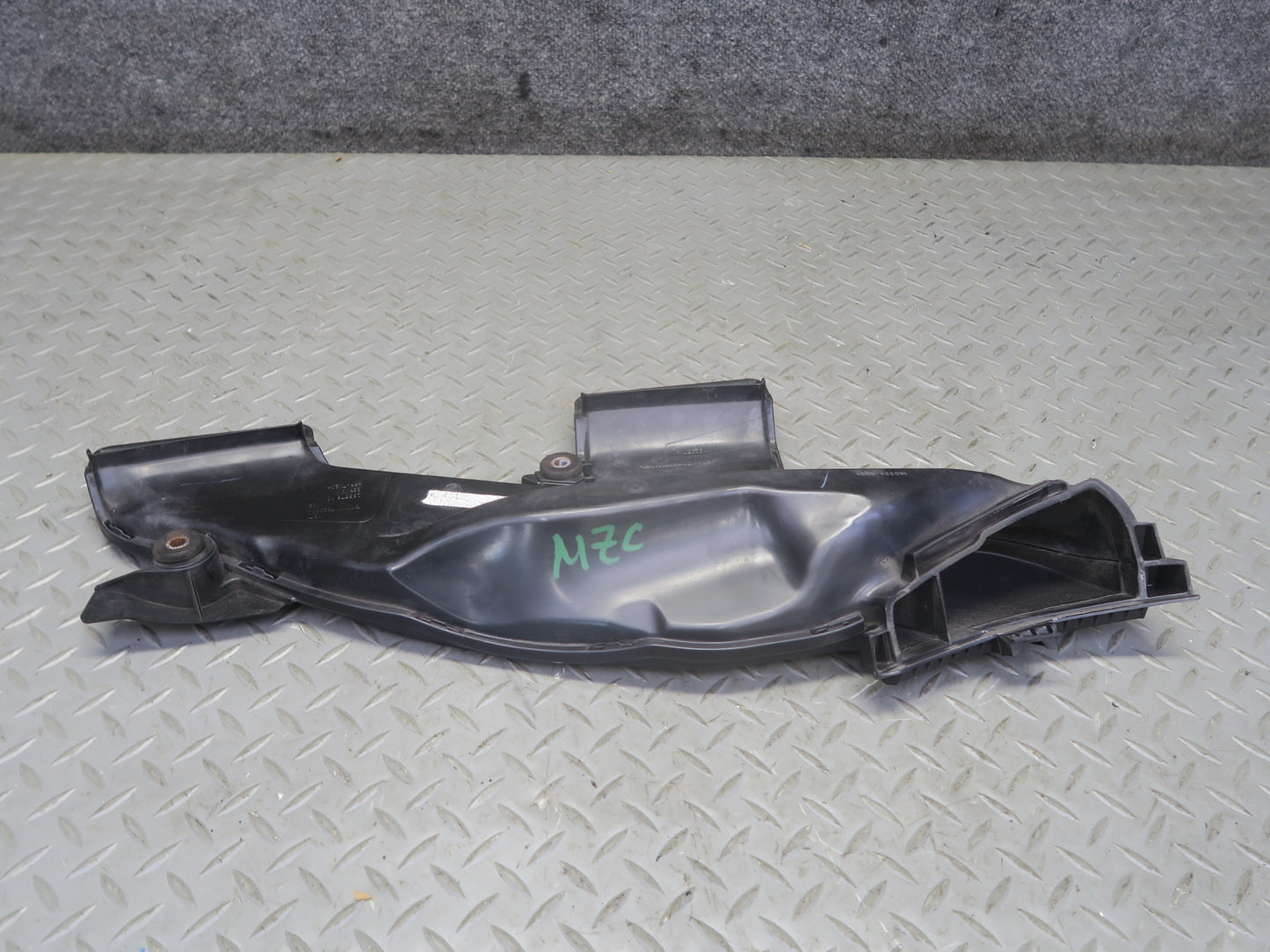 14-19 Mini Cooper S F54 F55 F56 F57 Engine Bay Air Intake Duct 7626564 OEM